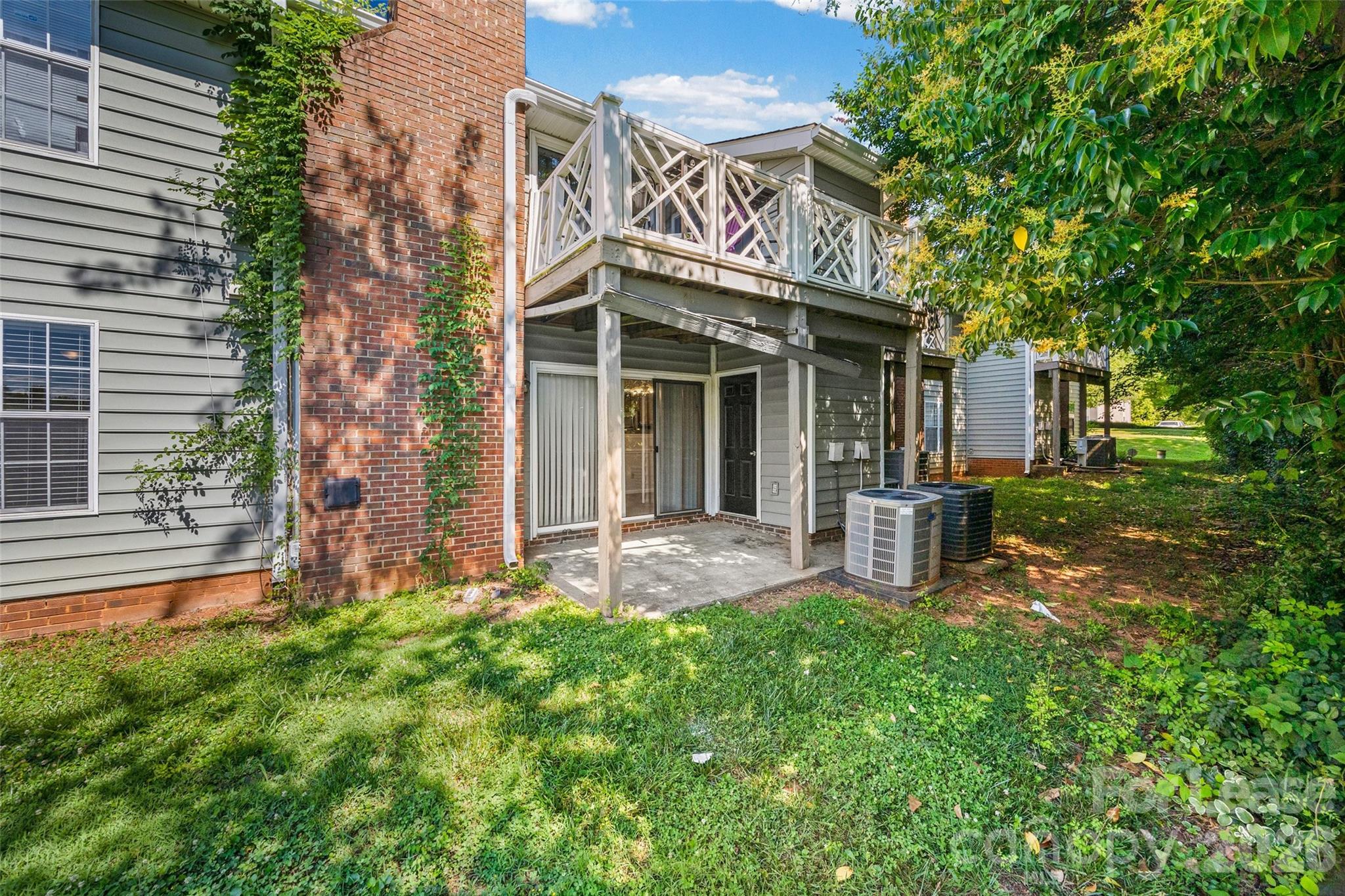 2920 Iron Gate Lane
