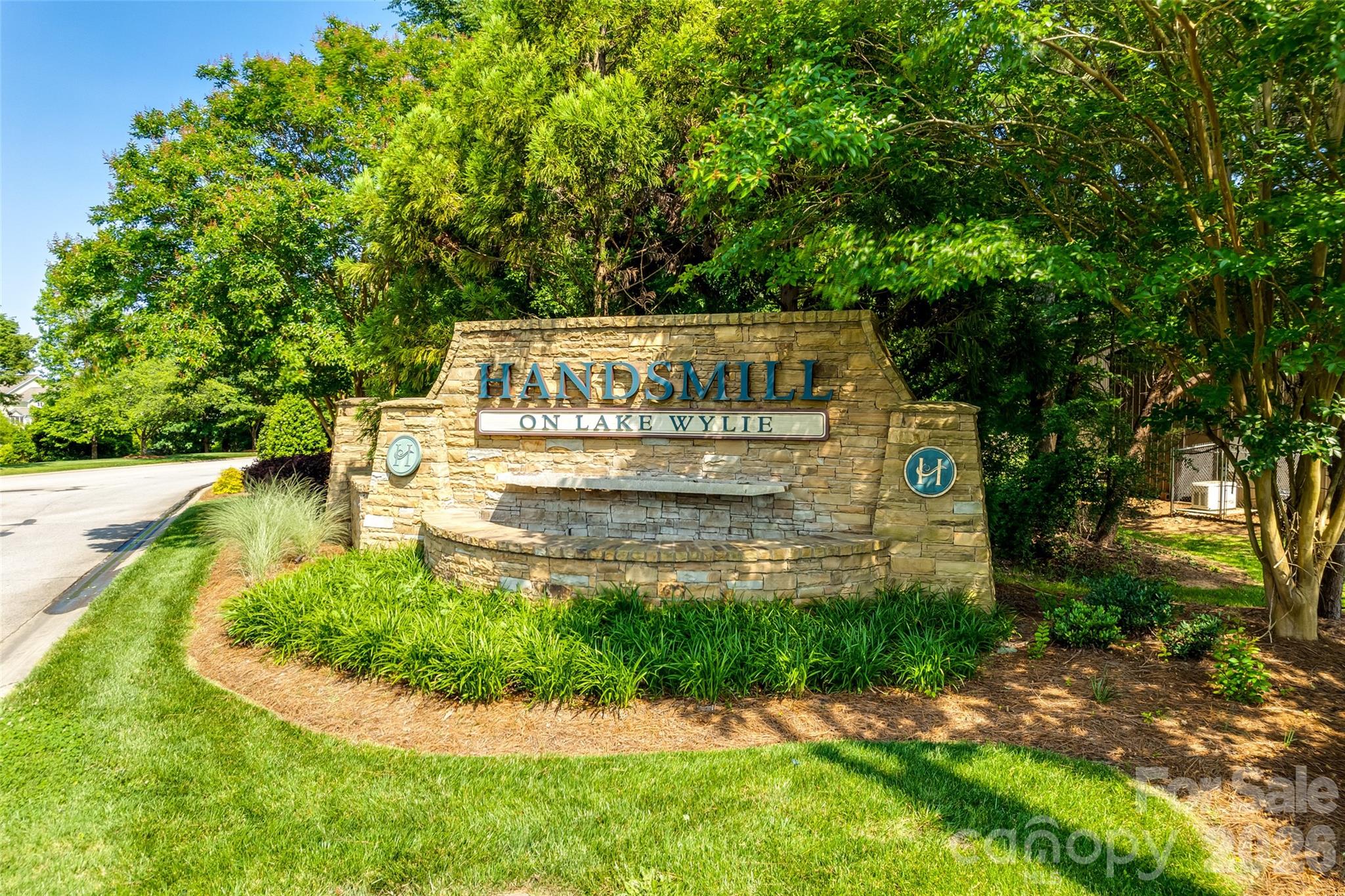 3522 Aqua Point Drive