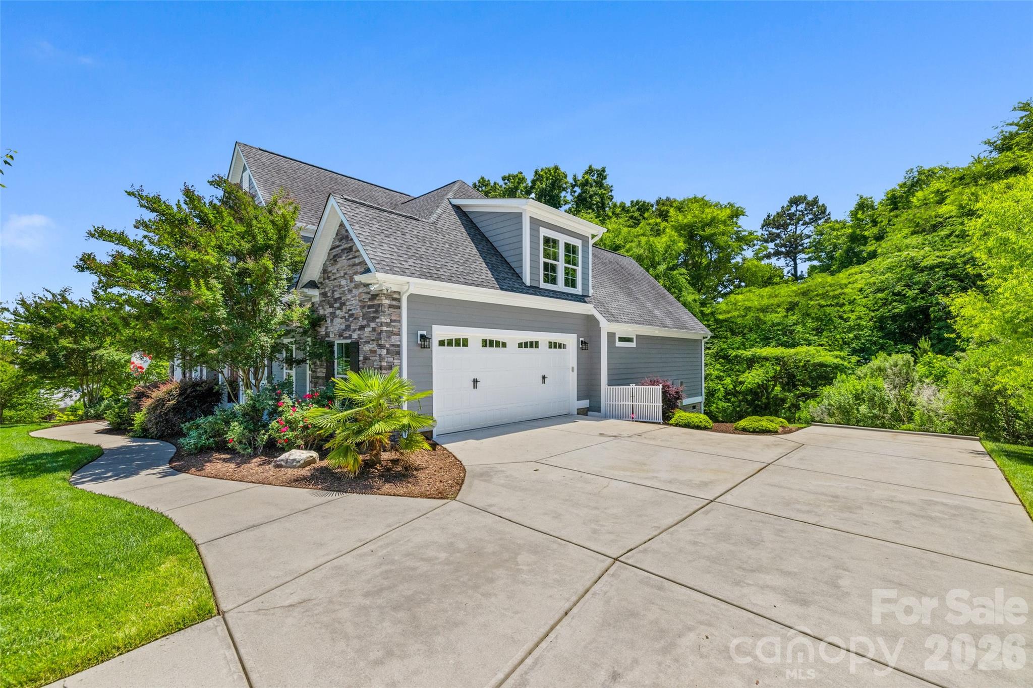 3522 Aqua Point Drive