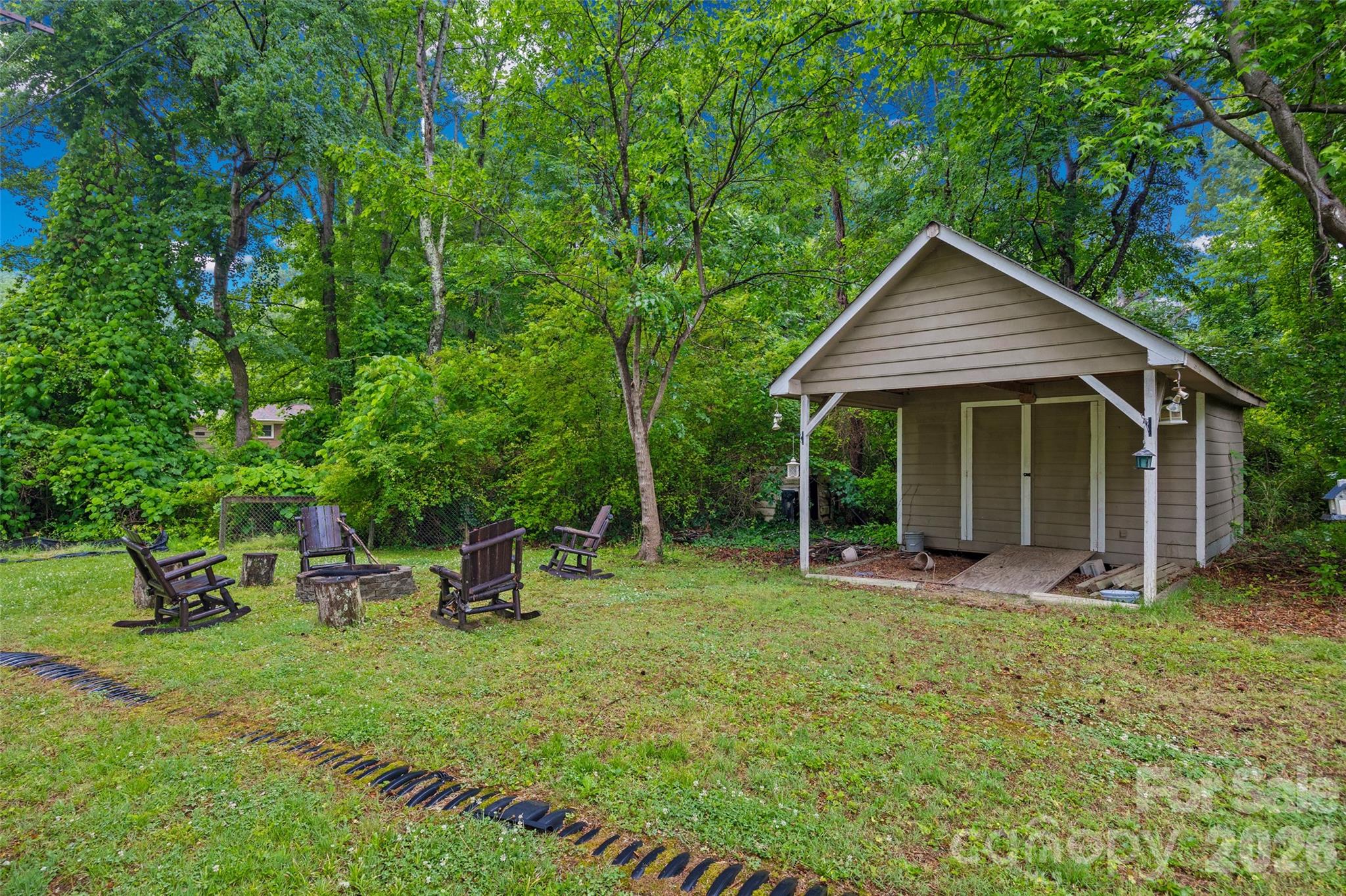 1208 Crowders Mountain Road