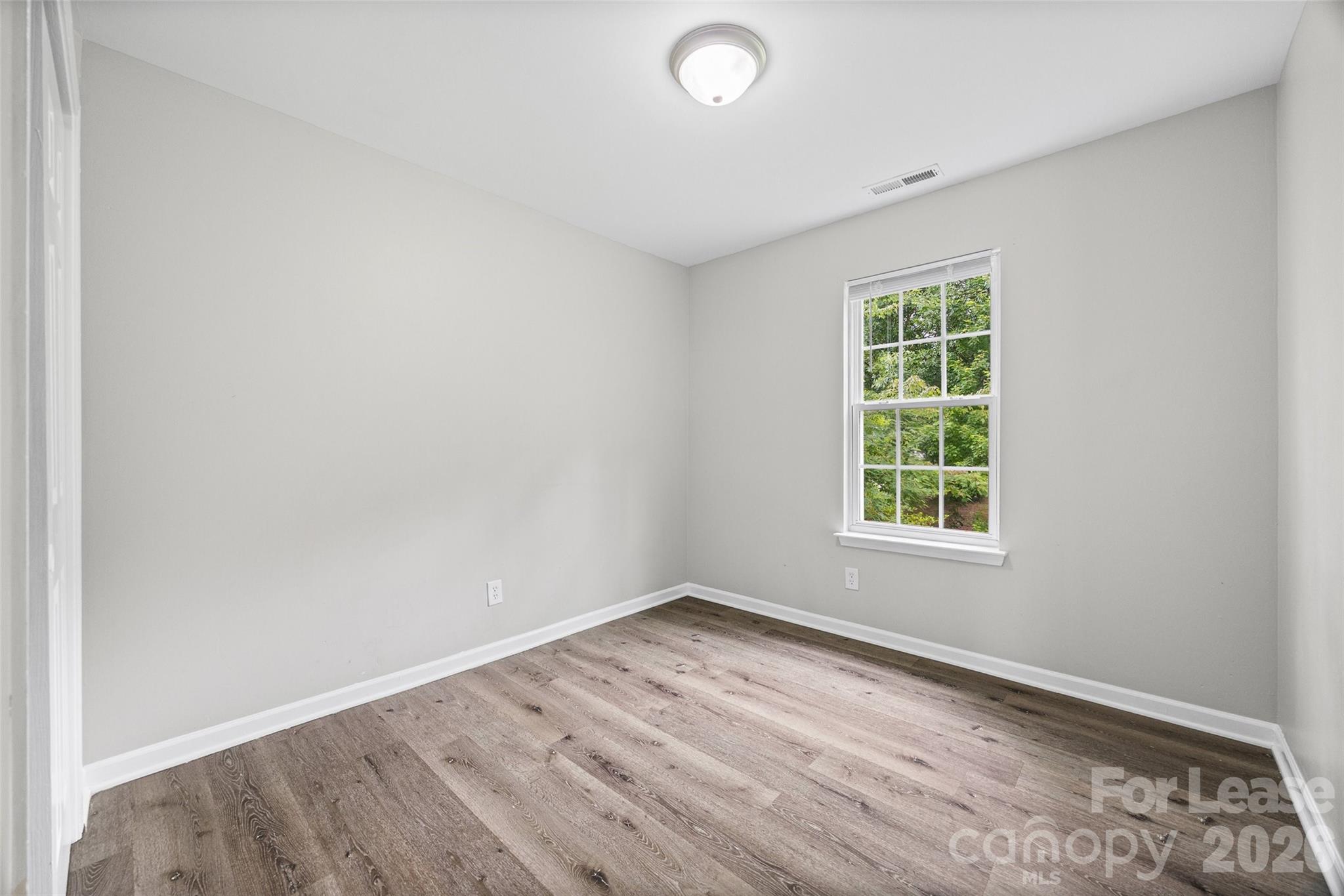 5194 Brooktree Drive