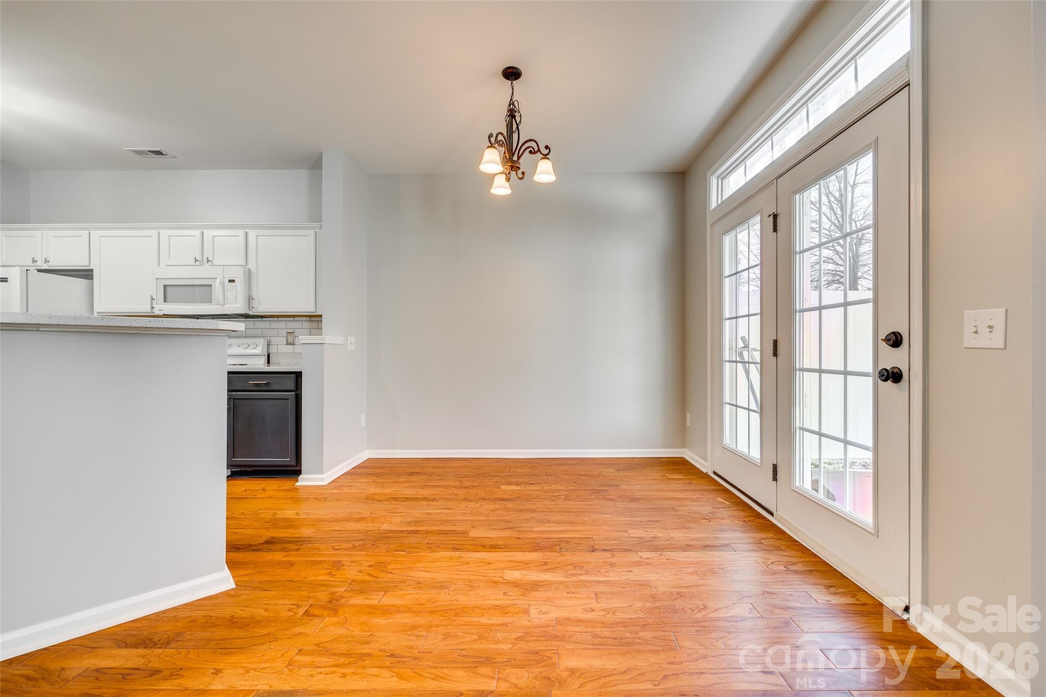 618 Bayou Circle