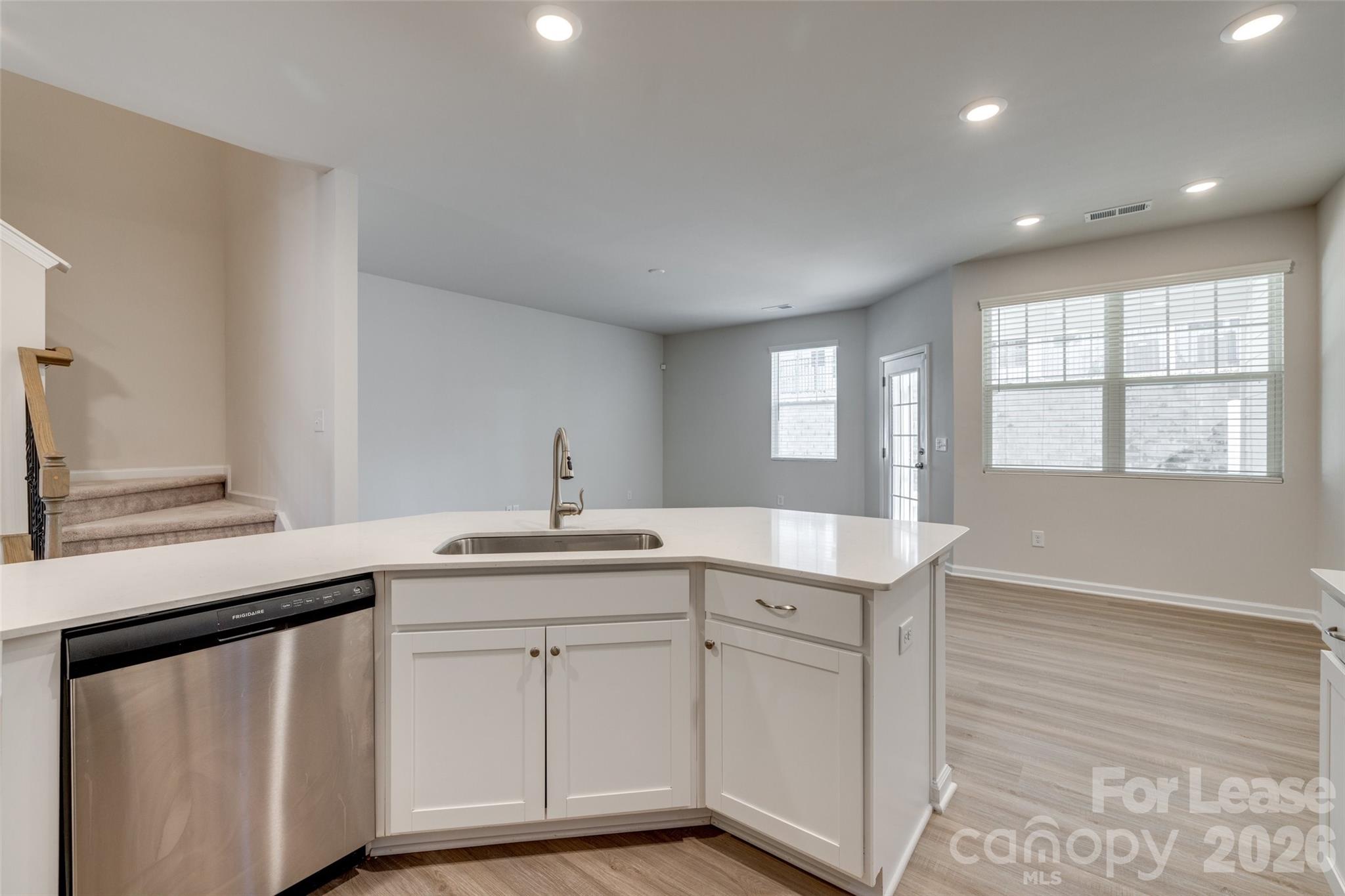 807 Gable Oak Lane