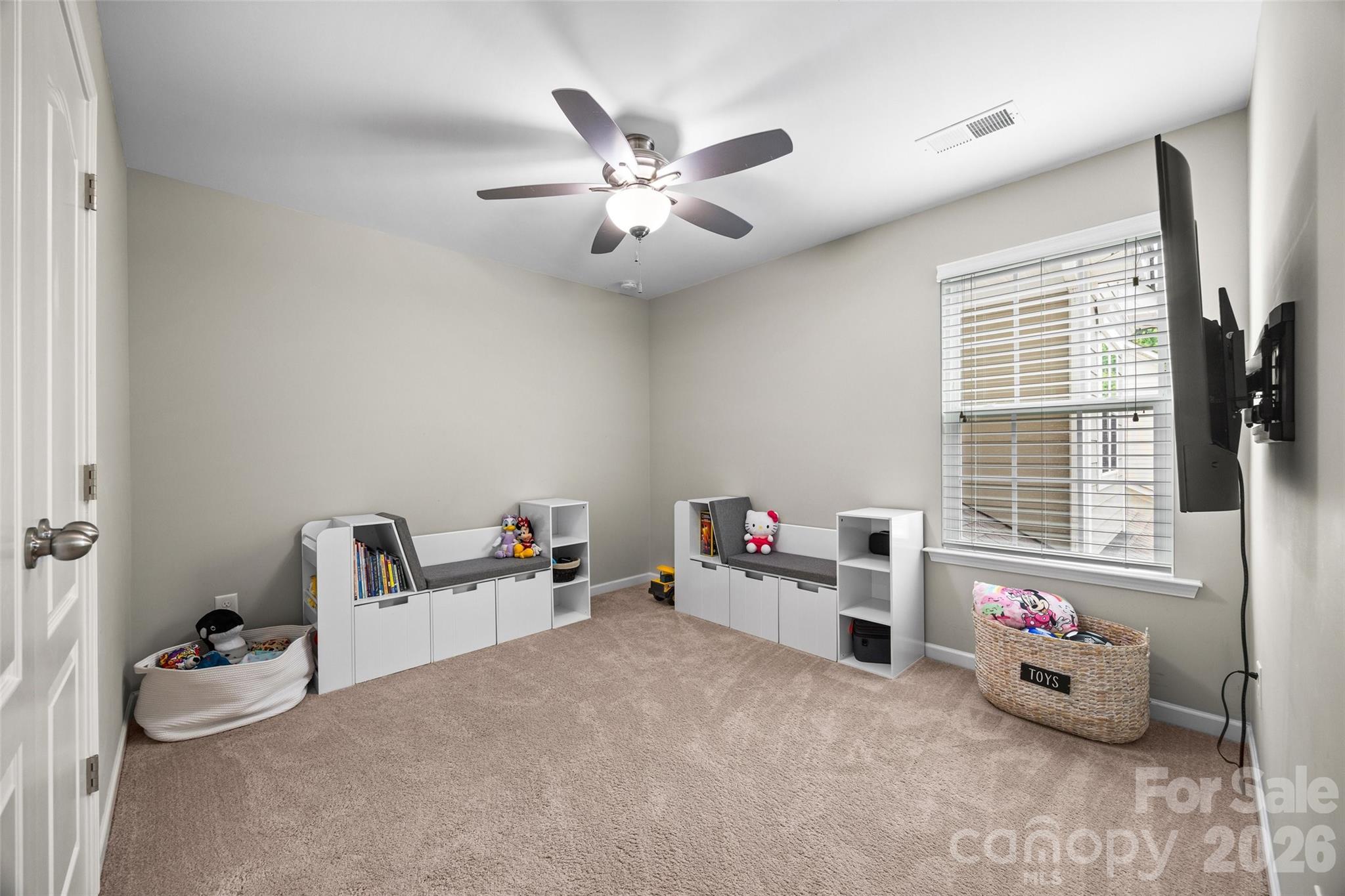 1016 Currituck Way