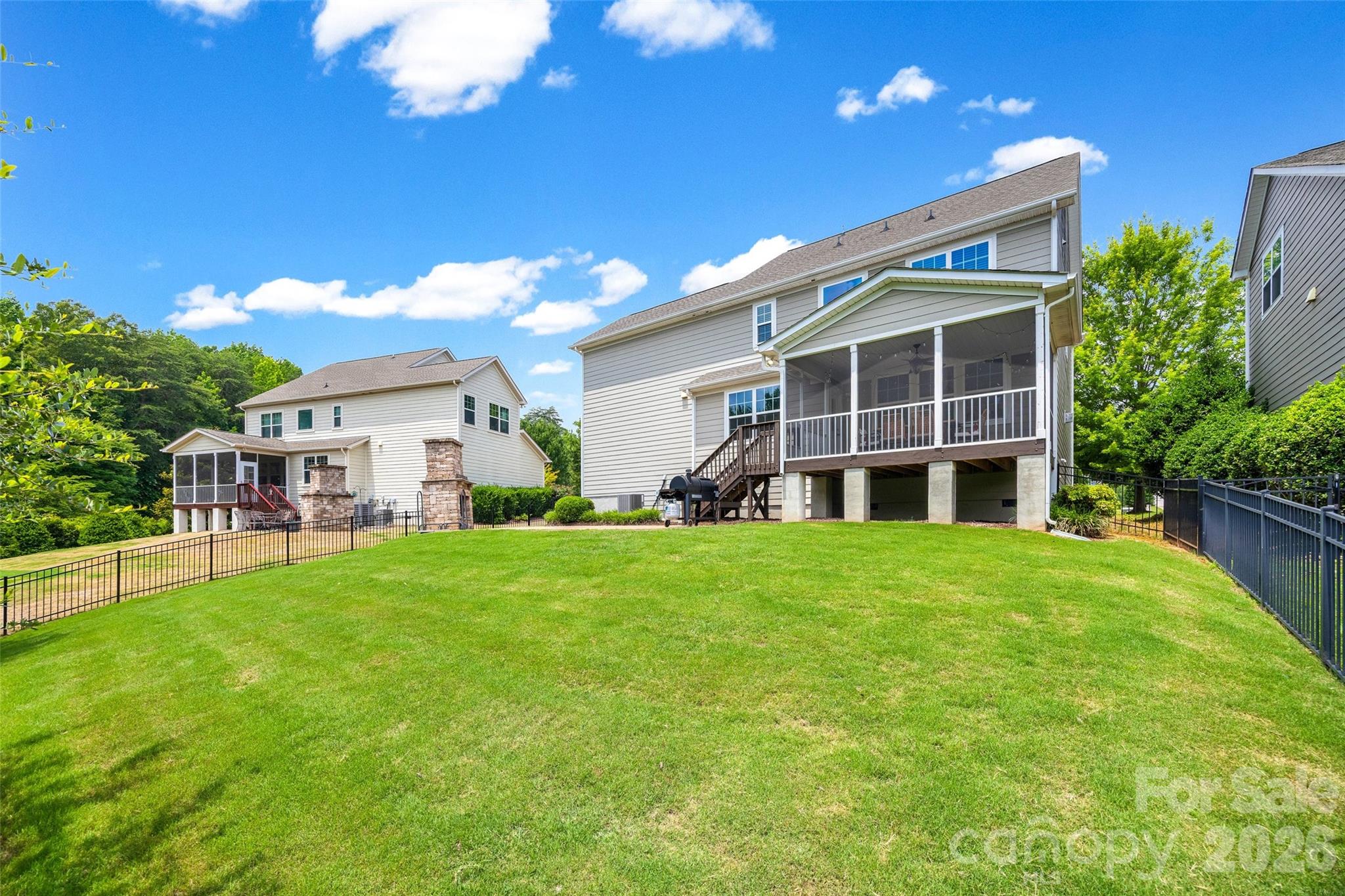 1016 Currituck Way