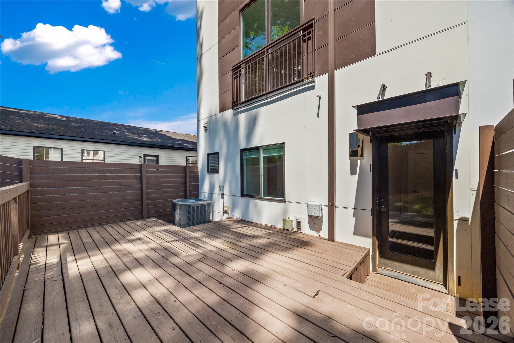 840 E 18th Street Unit: B