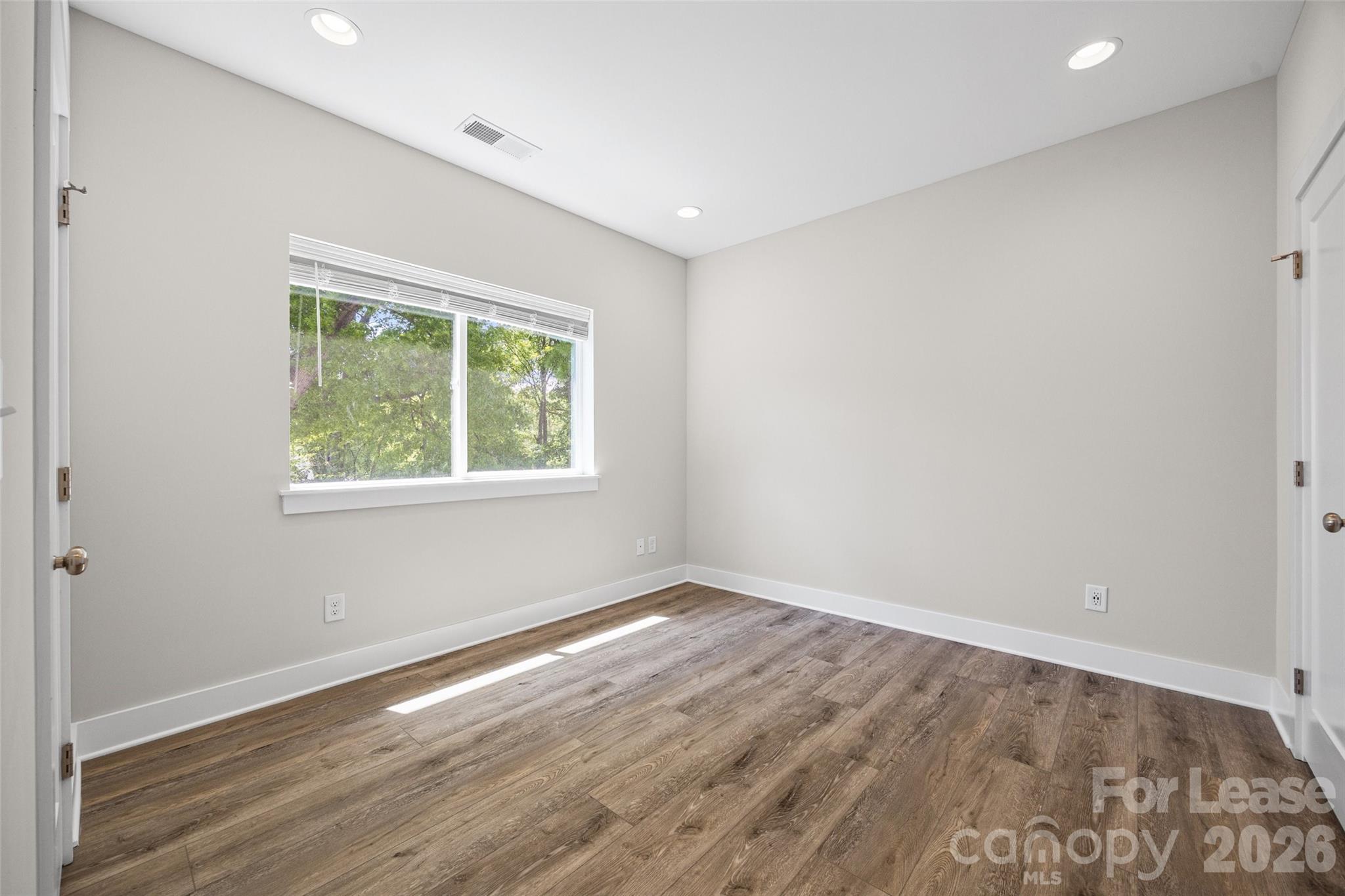 840 E 18th Street Unit: D