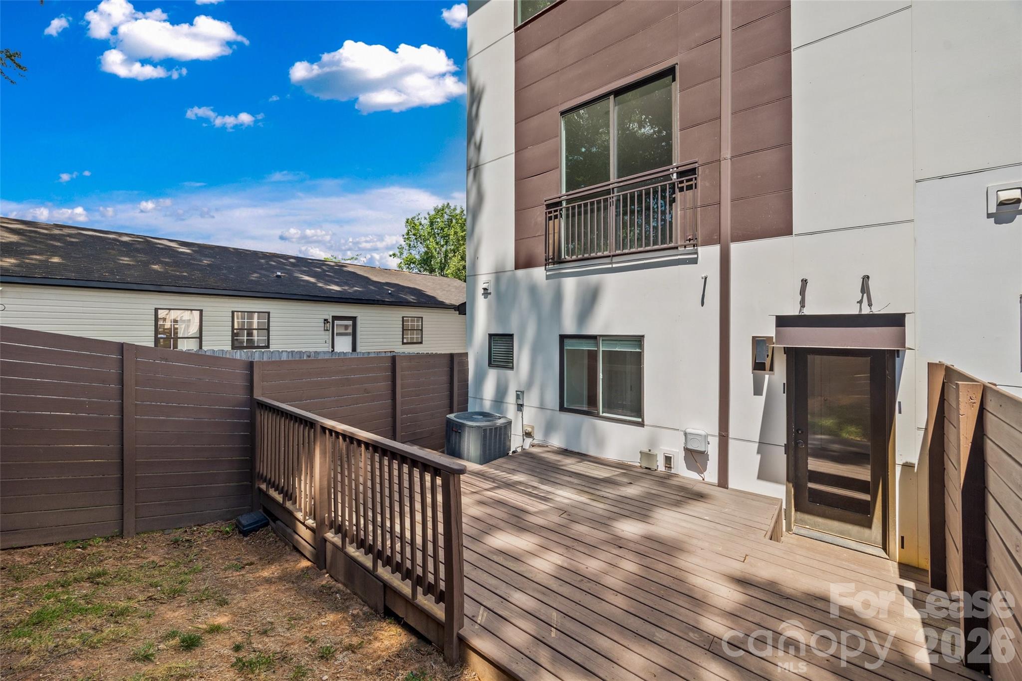 840 E 18th Street Unit: D