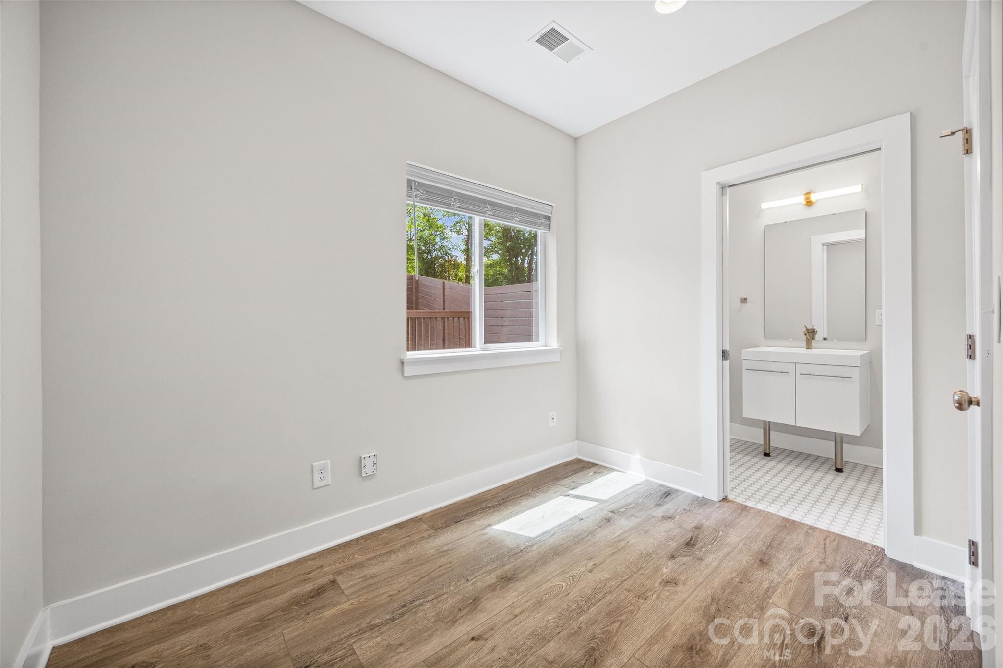 840 E 18th Street Unit: D