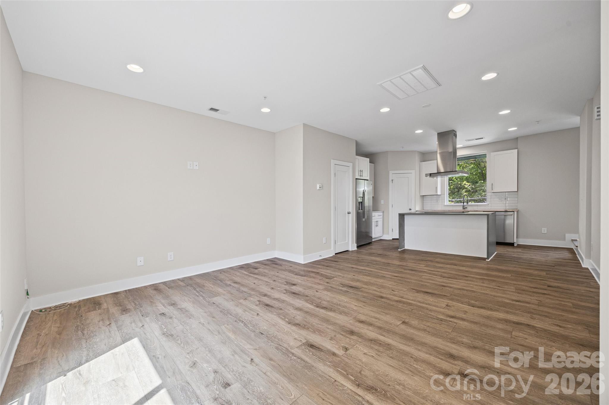 840 E 18th Street Unit: D