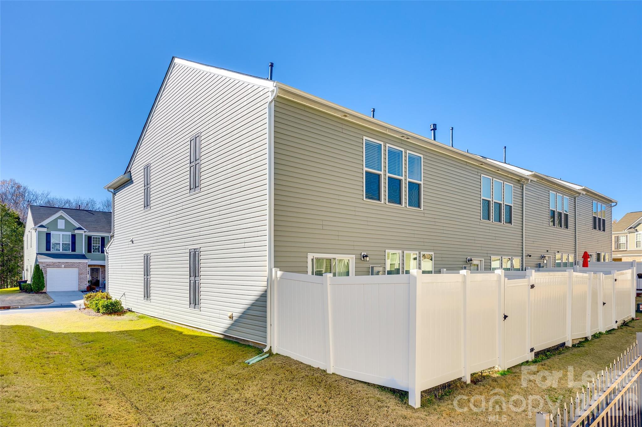 524 Hunters Dance Road