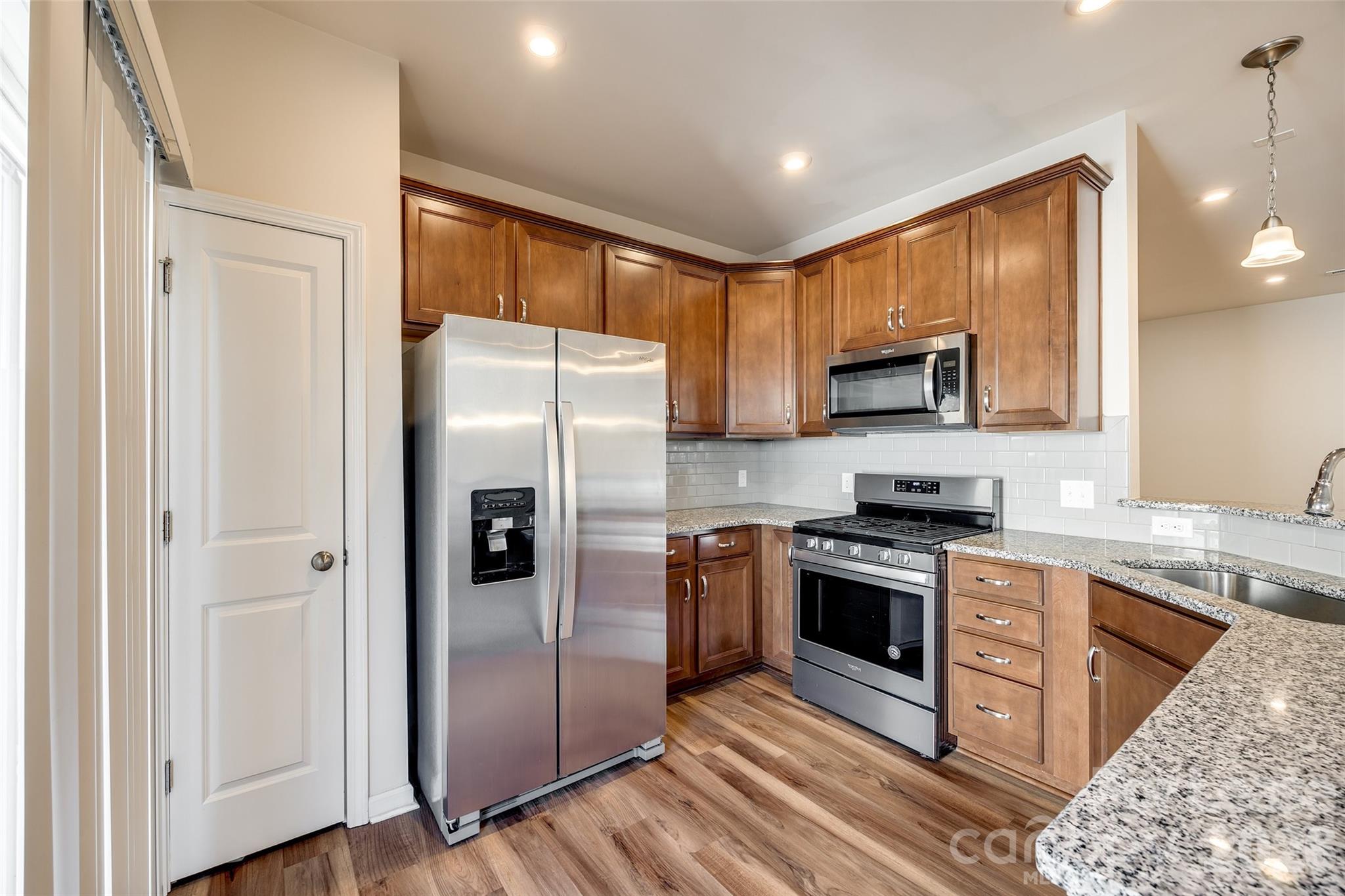 524 Hunters Dance Road