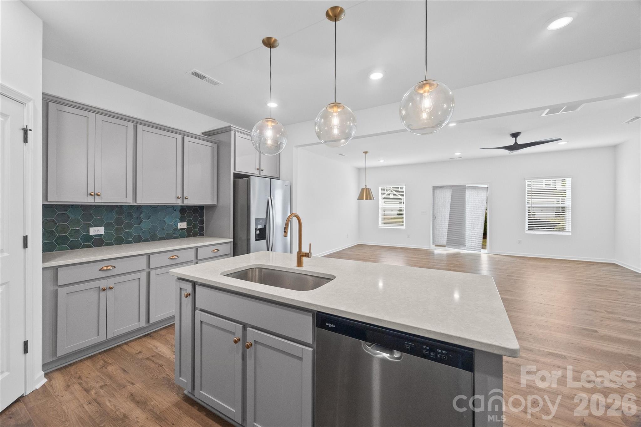328 Drawbar Drive