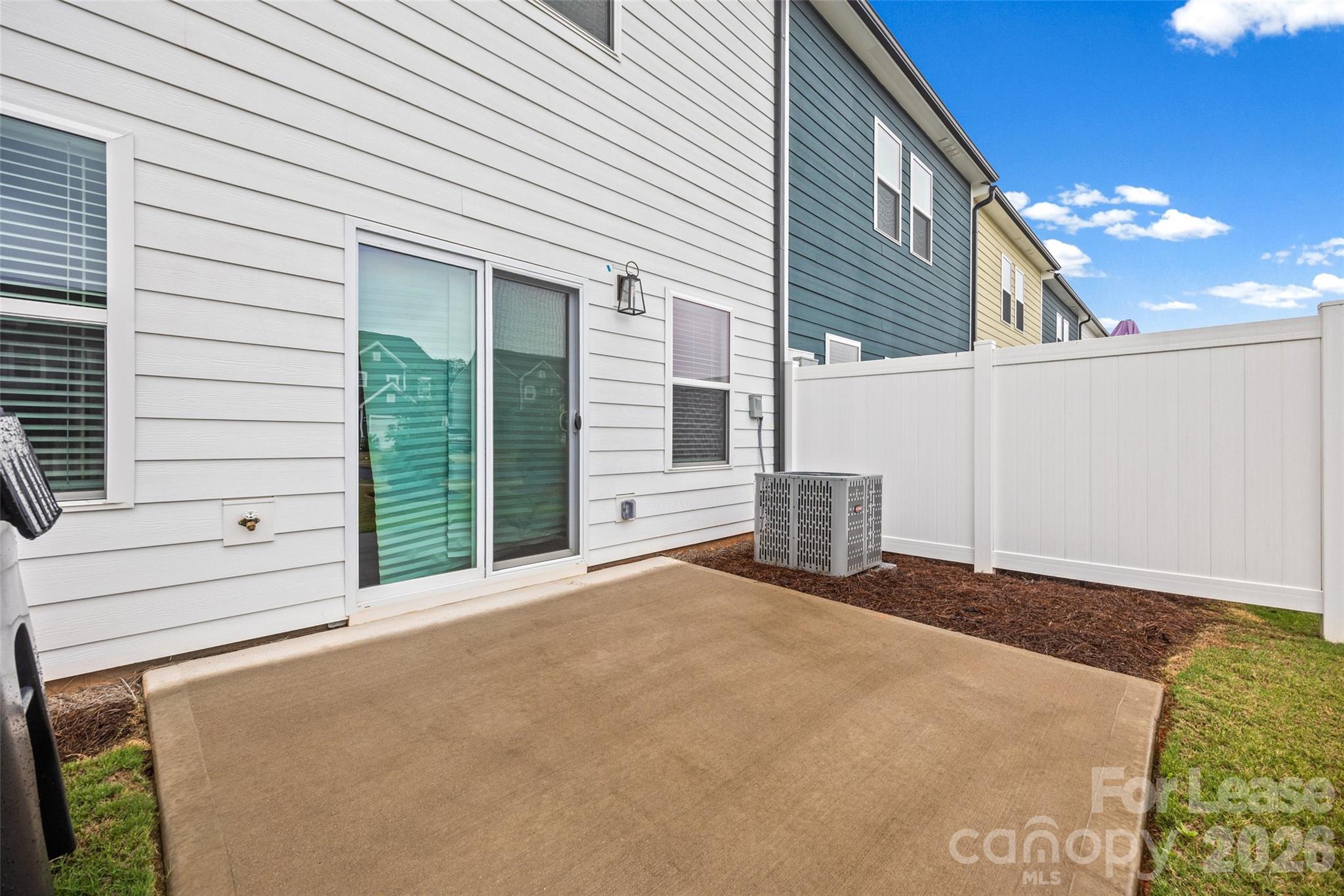 328 Drawbar Drive