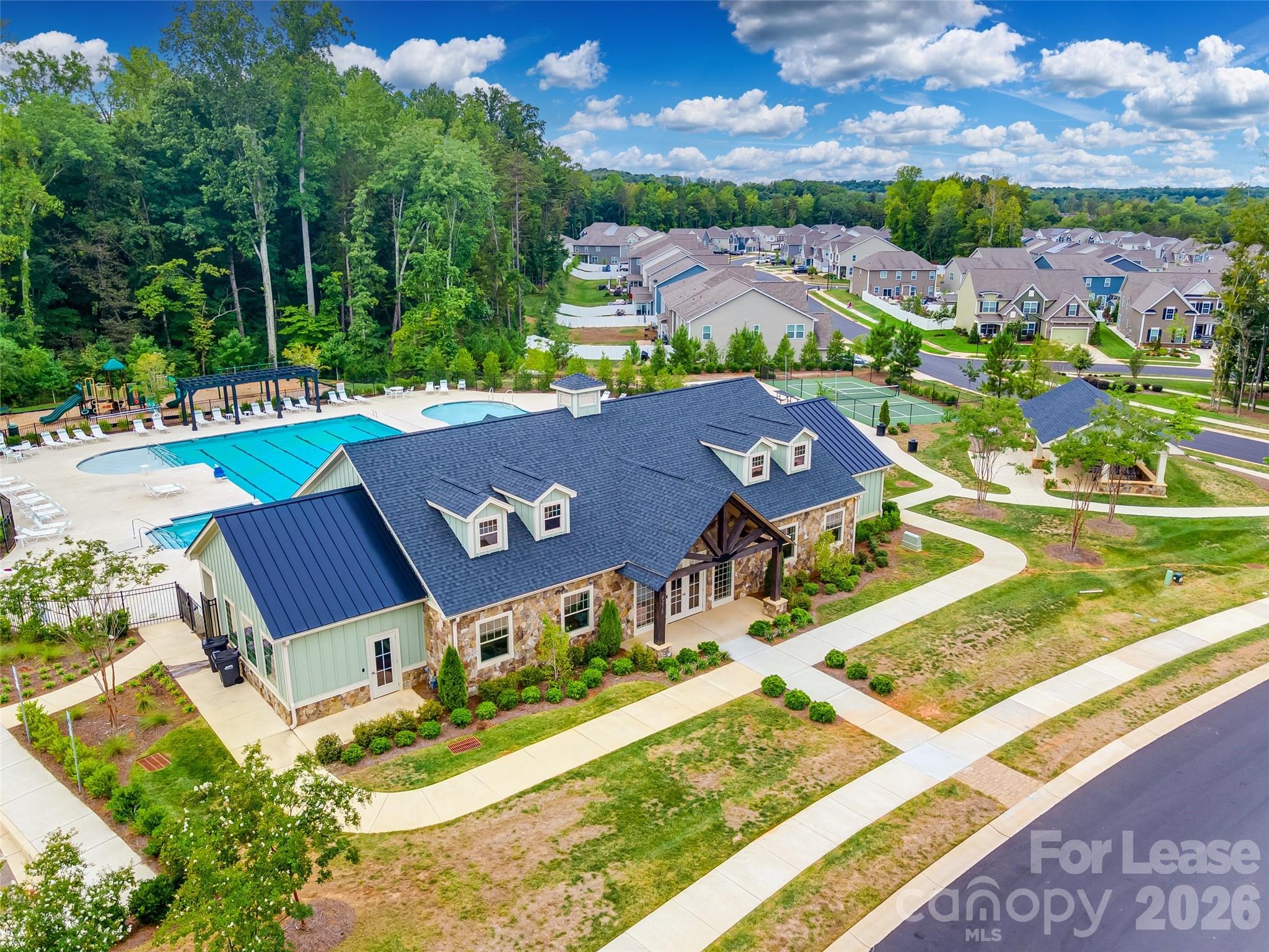 1093 Chicory Trace