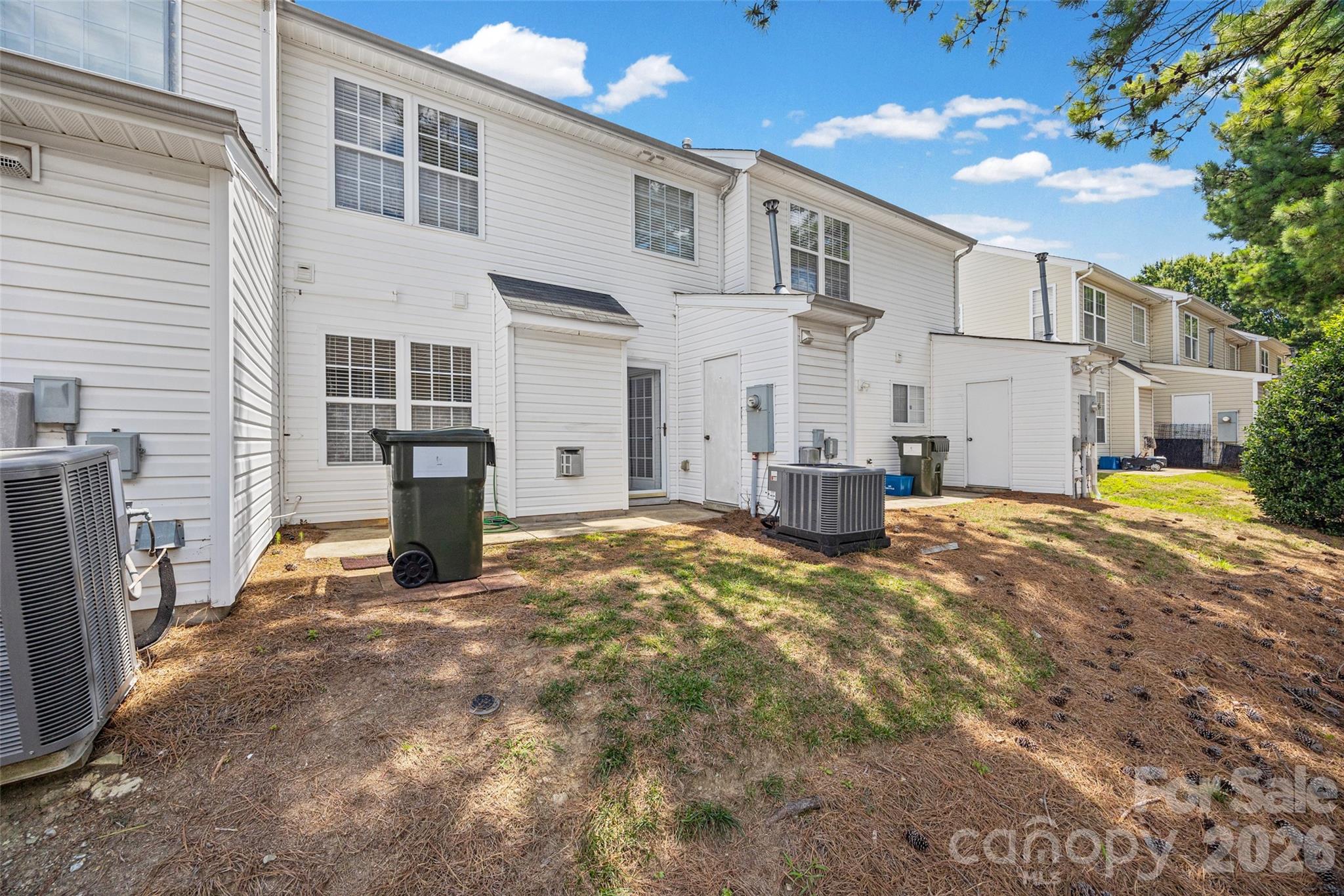 3240 Barons Court Road