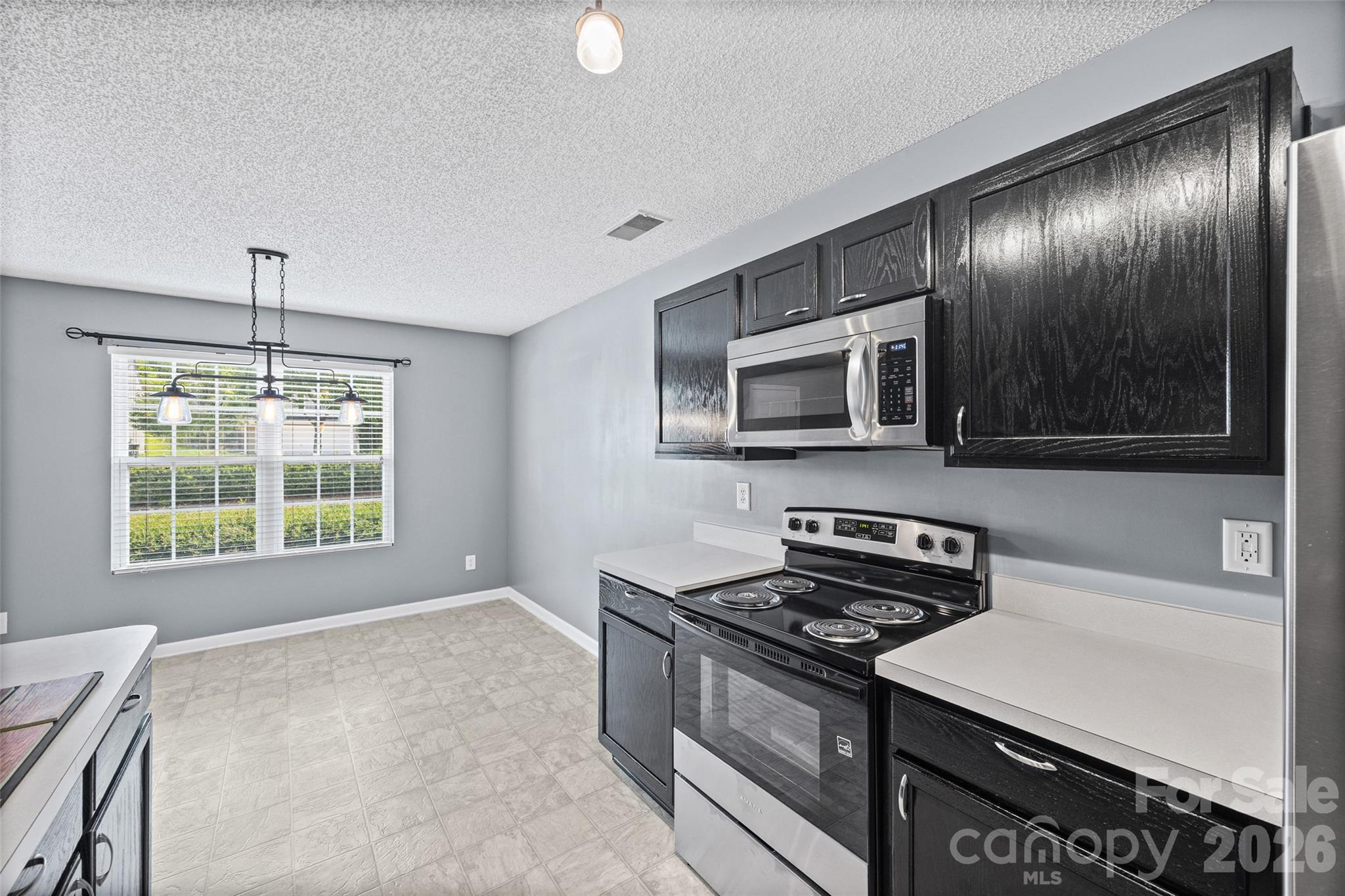 3240 Barons Court Road