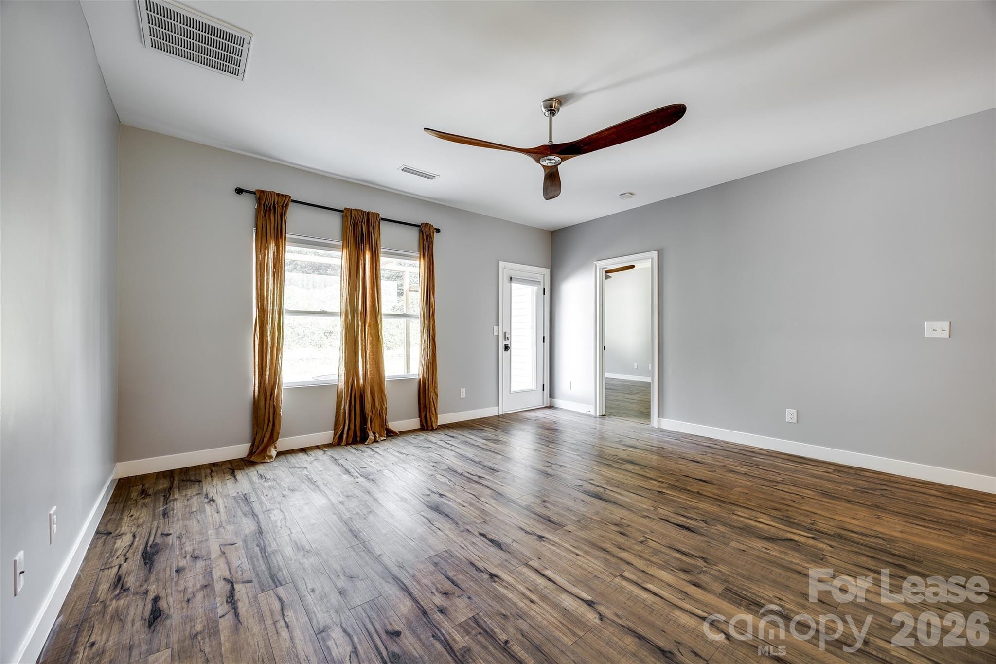 440 Battery Circle