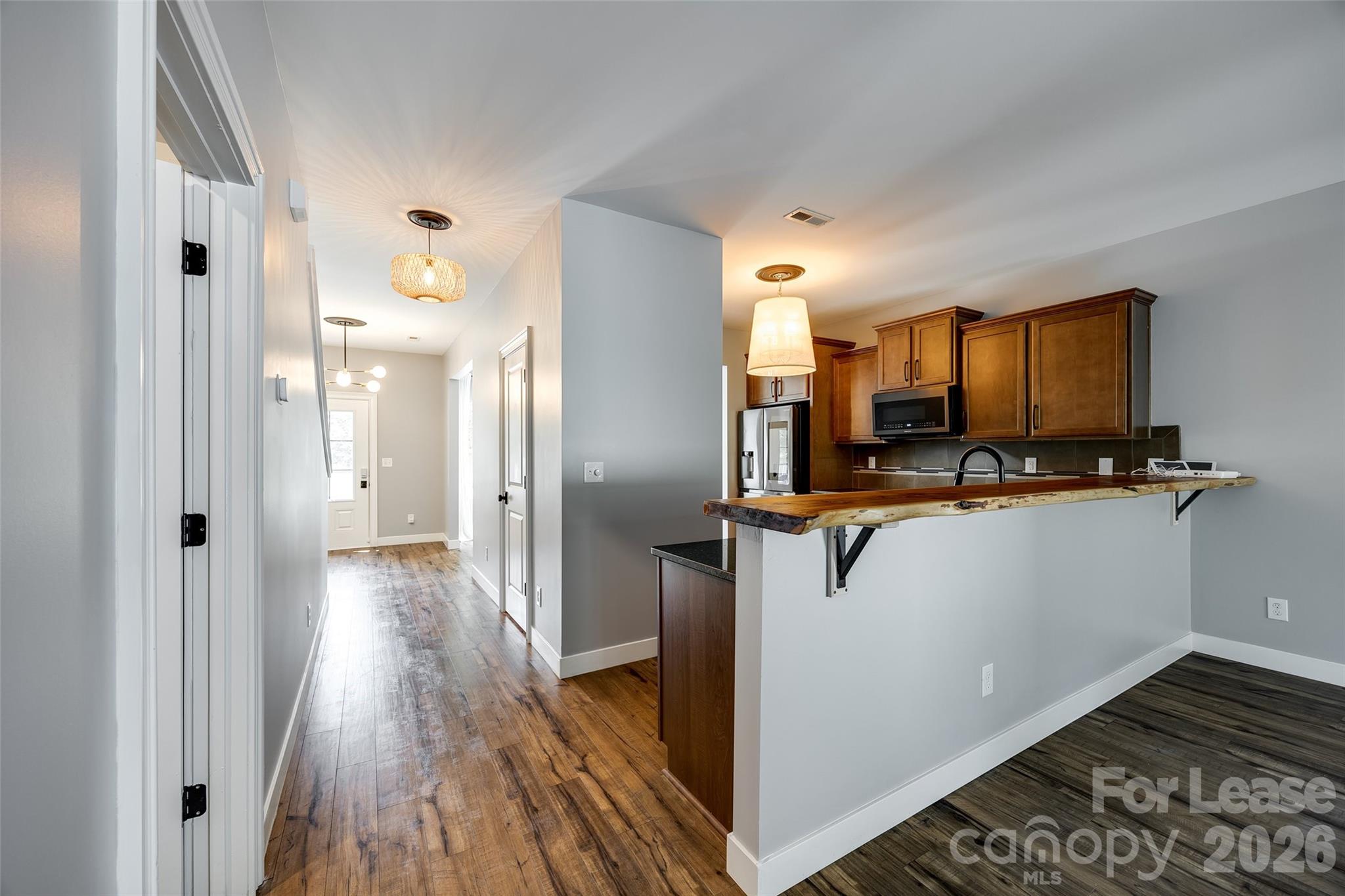 440 Battery Circle