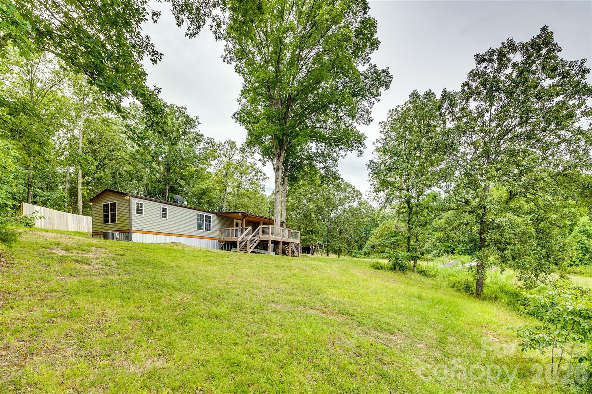 7274 Charlotte Highway