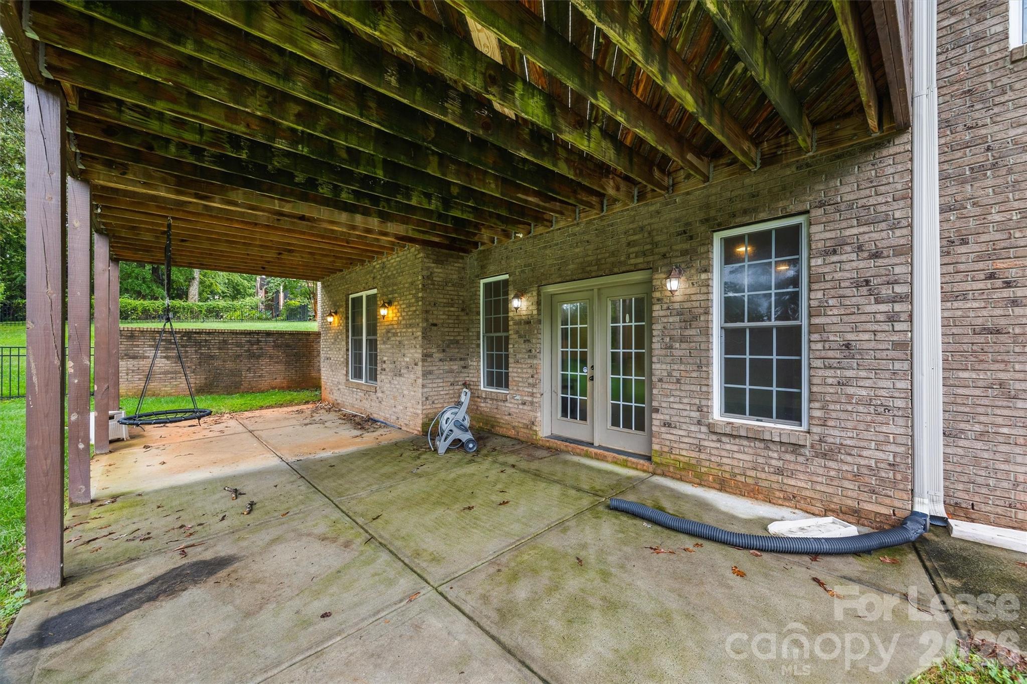 334 Stone Cliff Lane