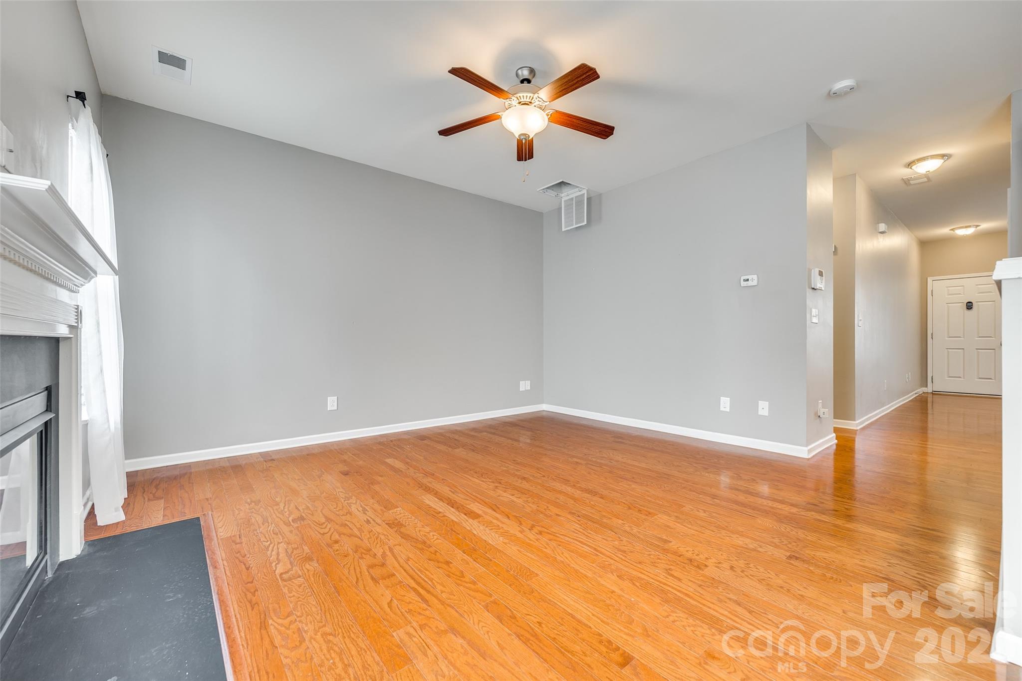 13815 Singleleaf Lane