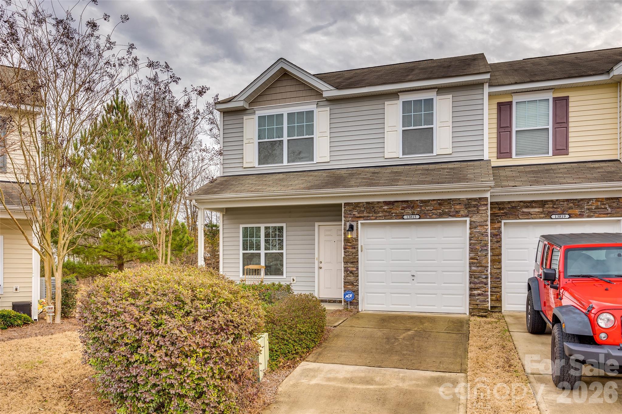 13815 Singleleaf Lane