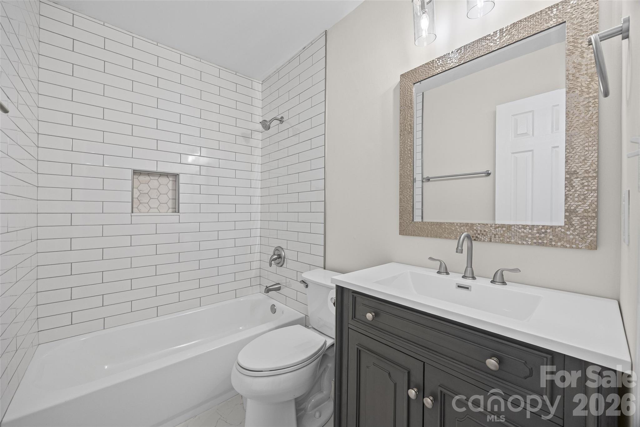 4324 Hickory Hollow Road