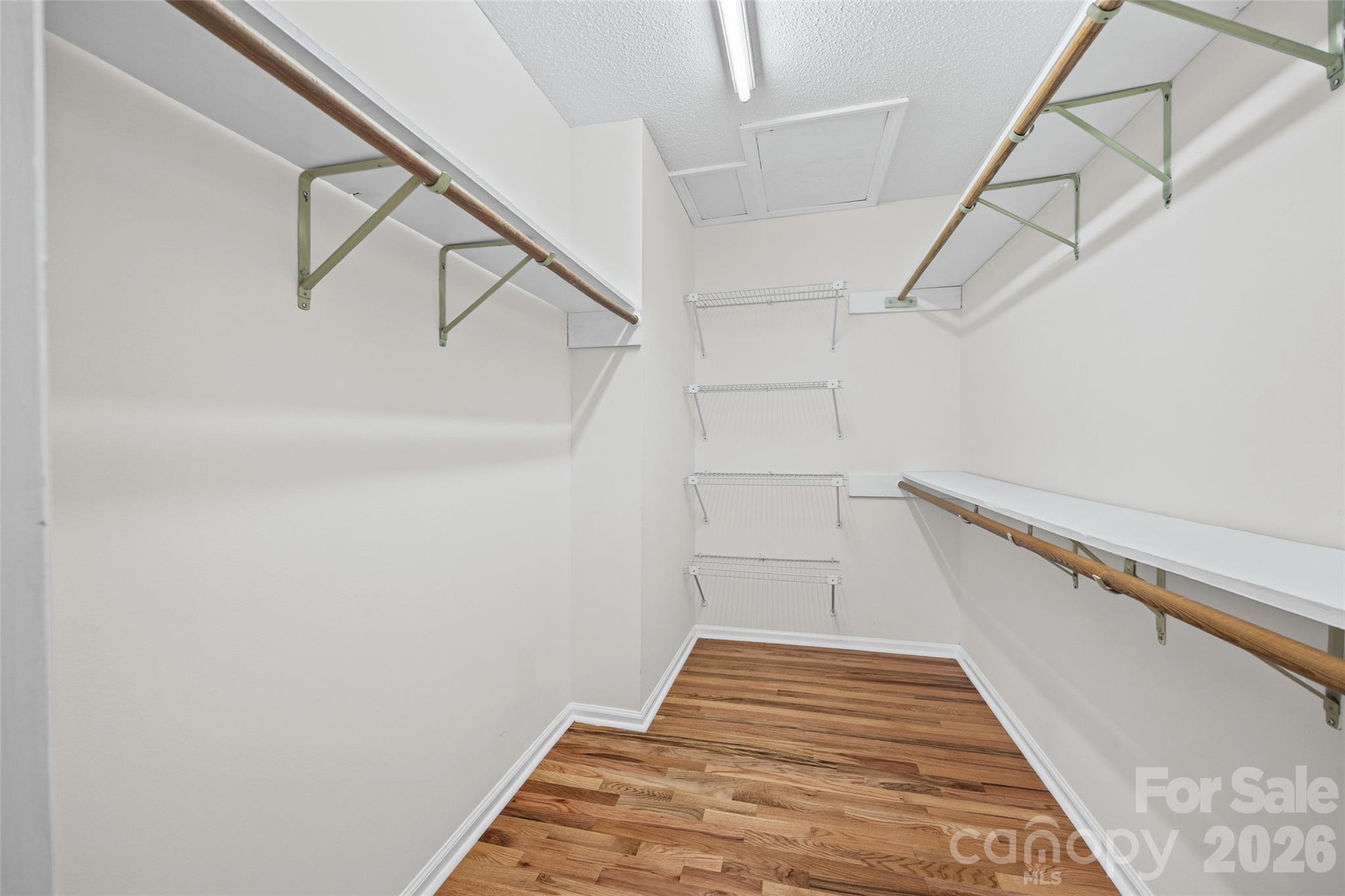 4324 Hickory Hollow Road
