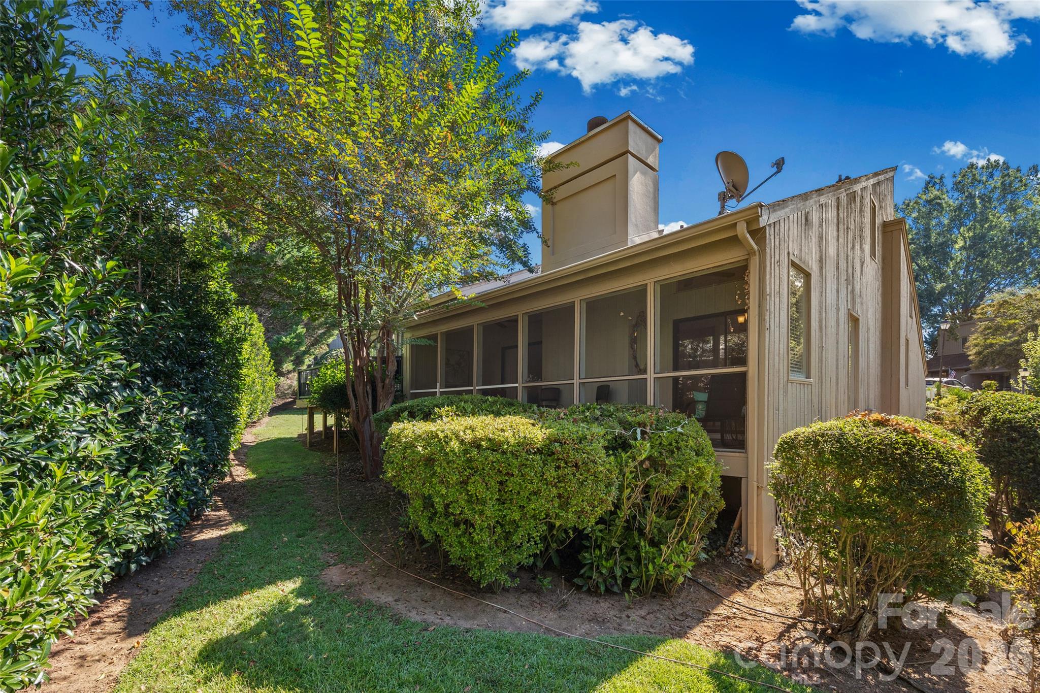 12 Marina Road