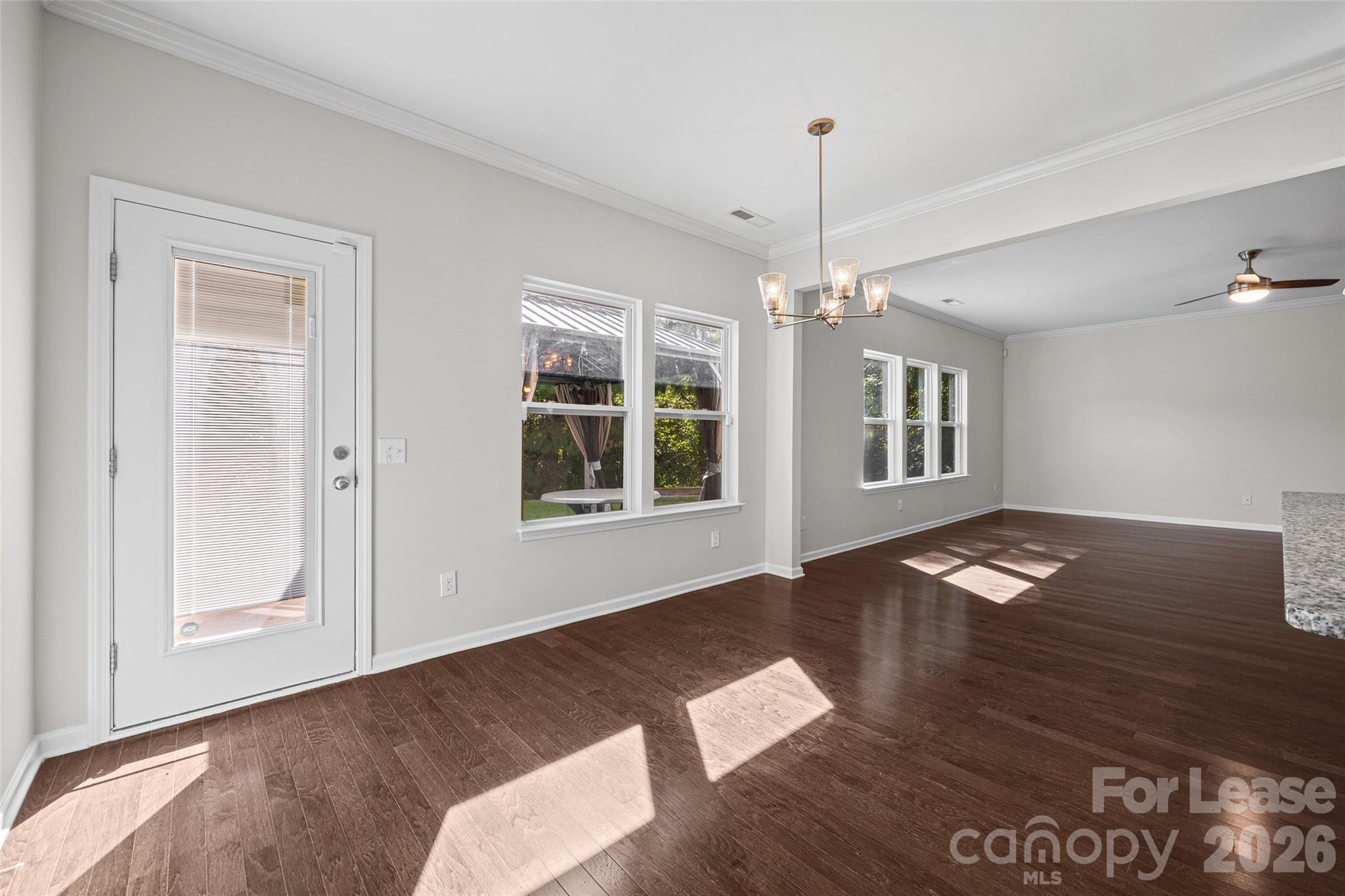 2437 Grinstead Court