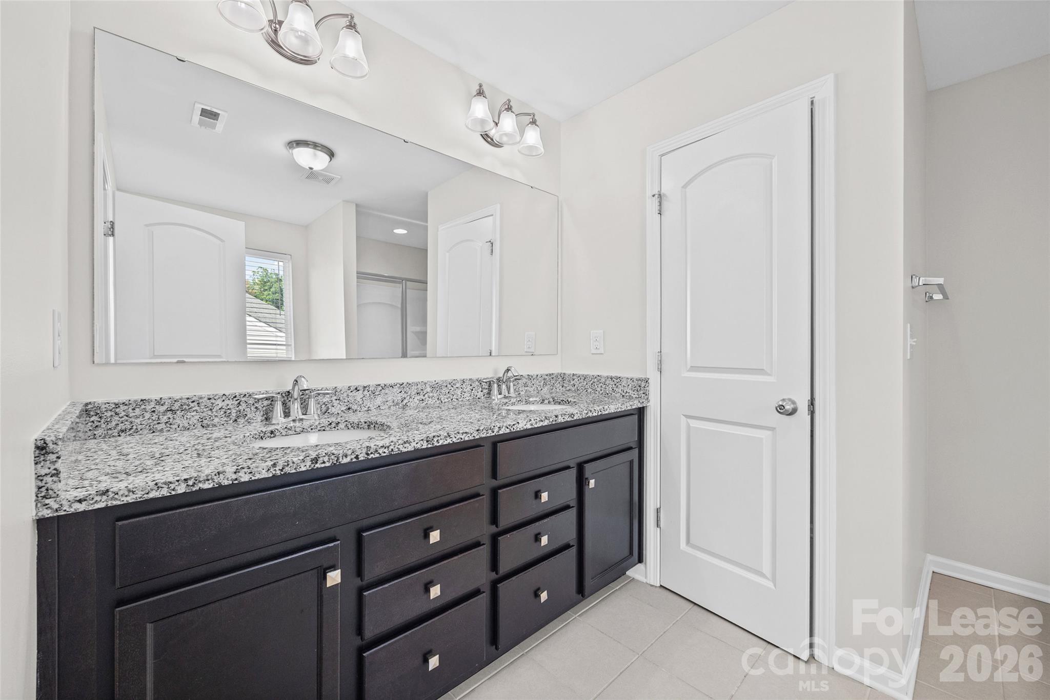 2437 Grinstead Court