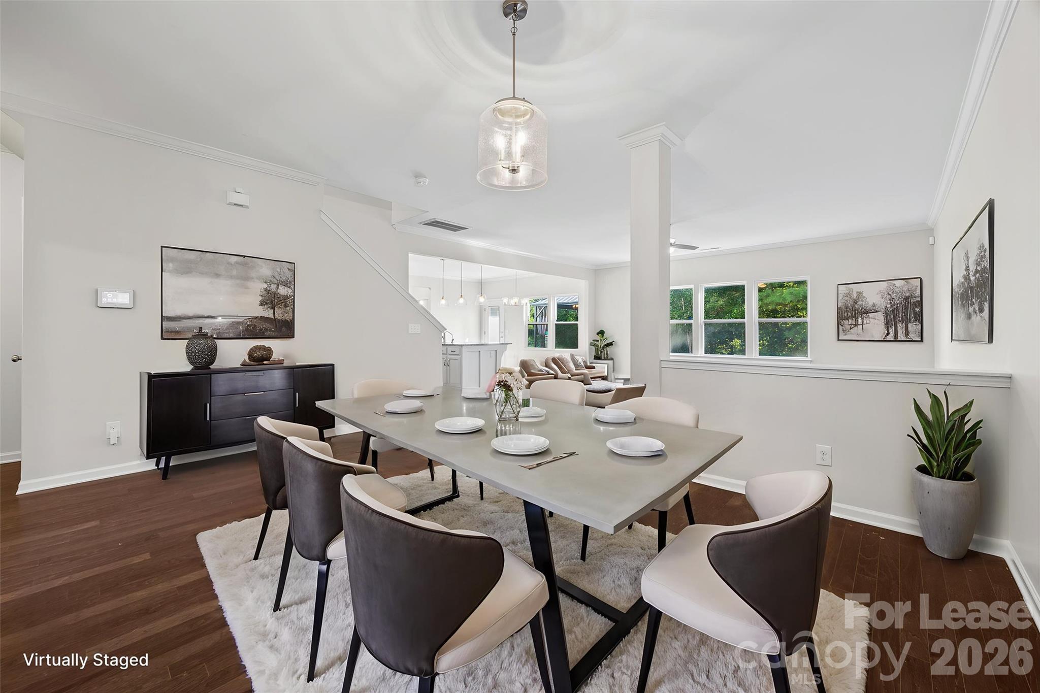 2437 Grinstead Court