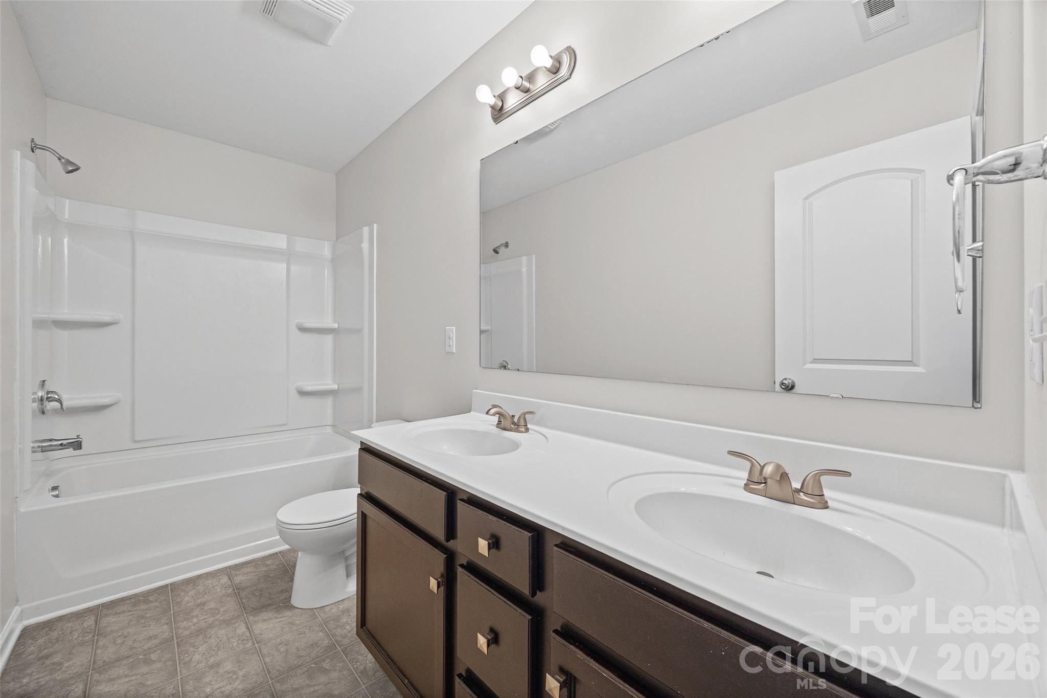 2437 Grinstead Court