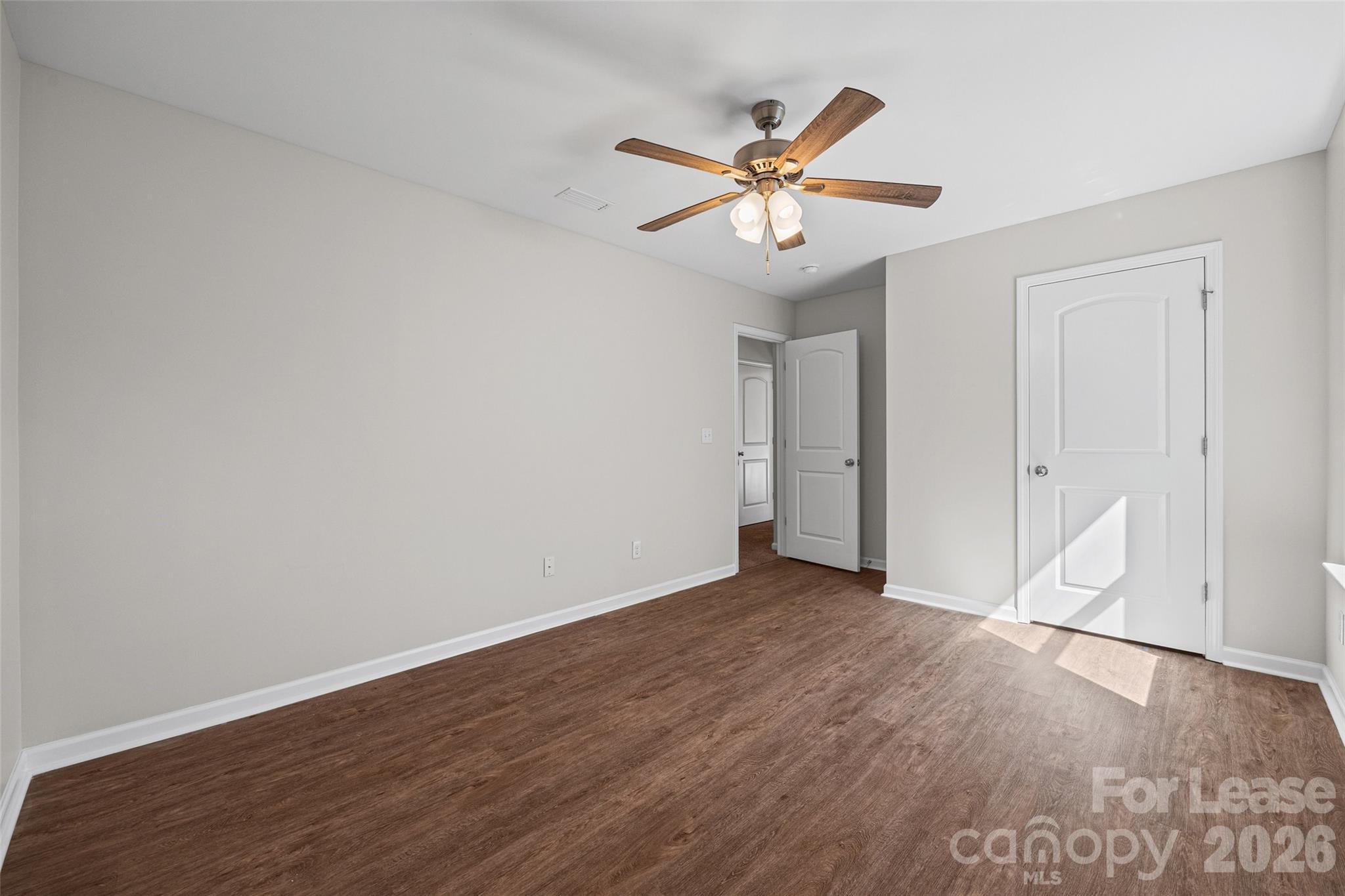 2437 Grinstead Court