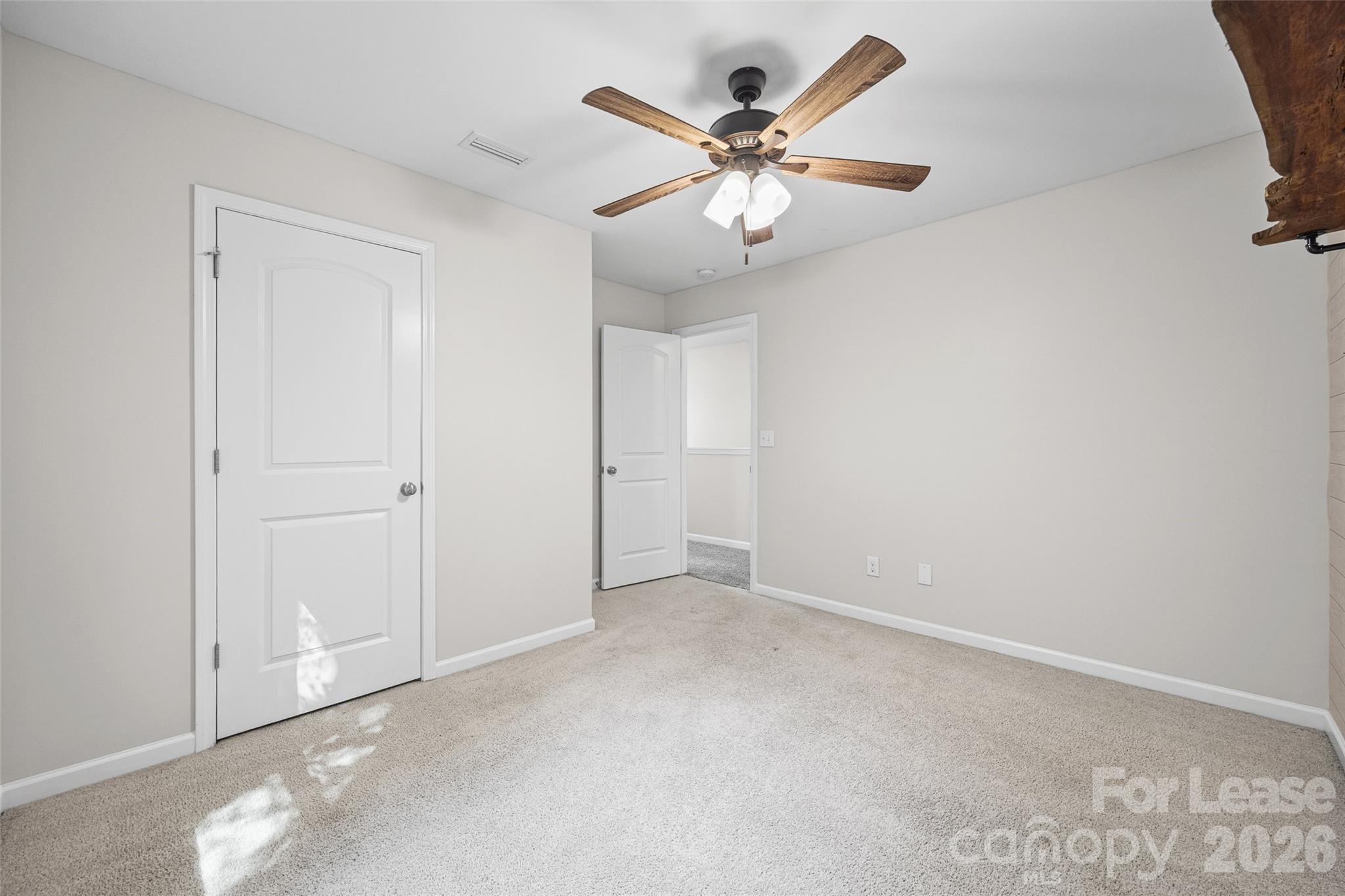 2437 Grinstead Court