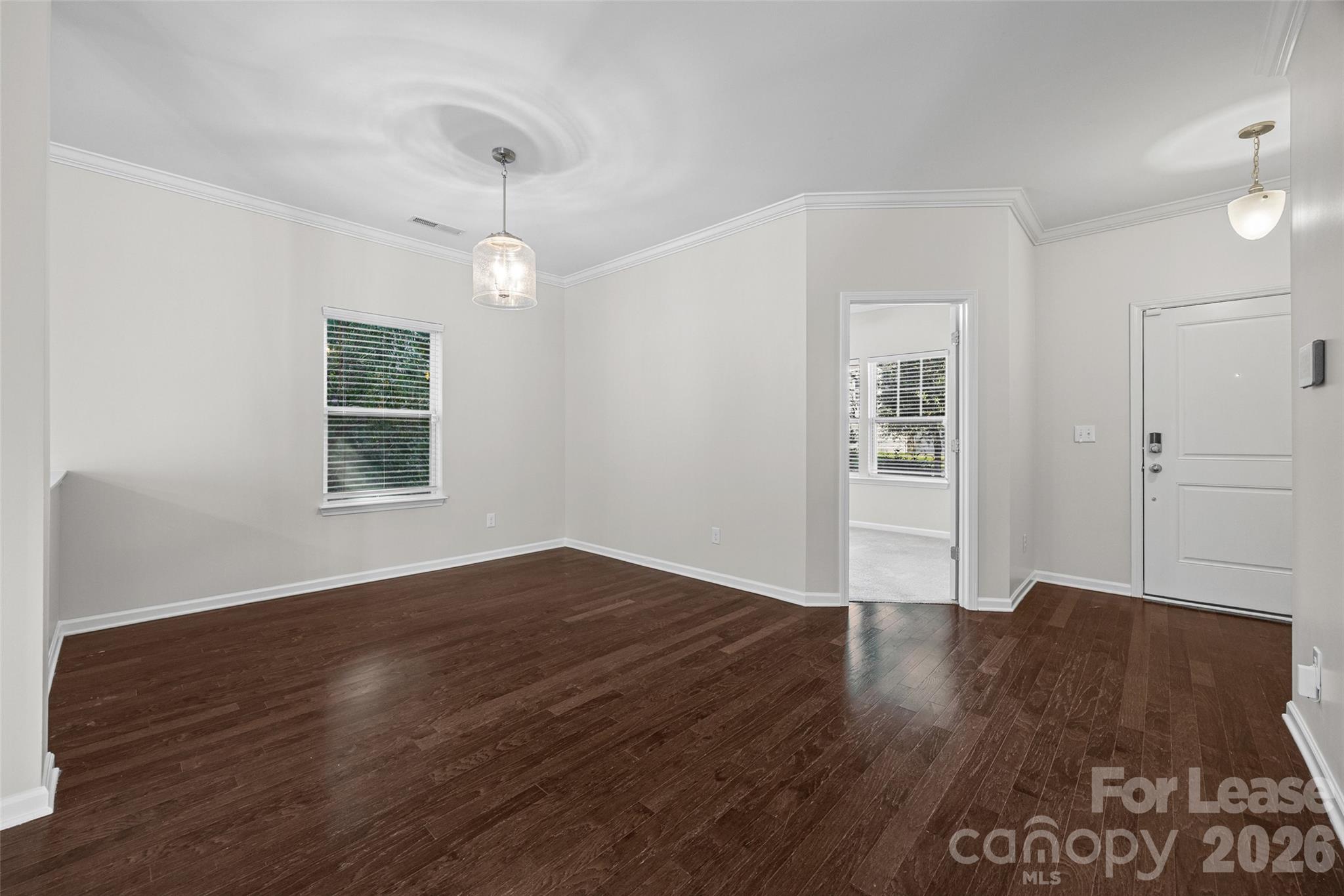 2437 Grinstead Court
