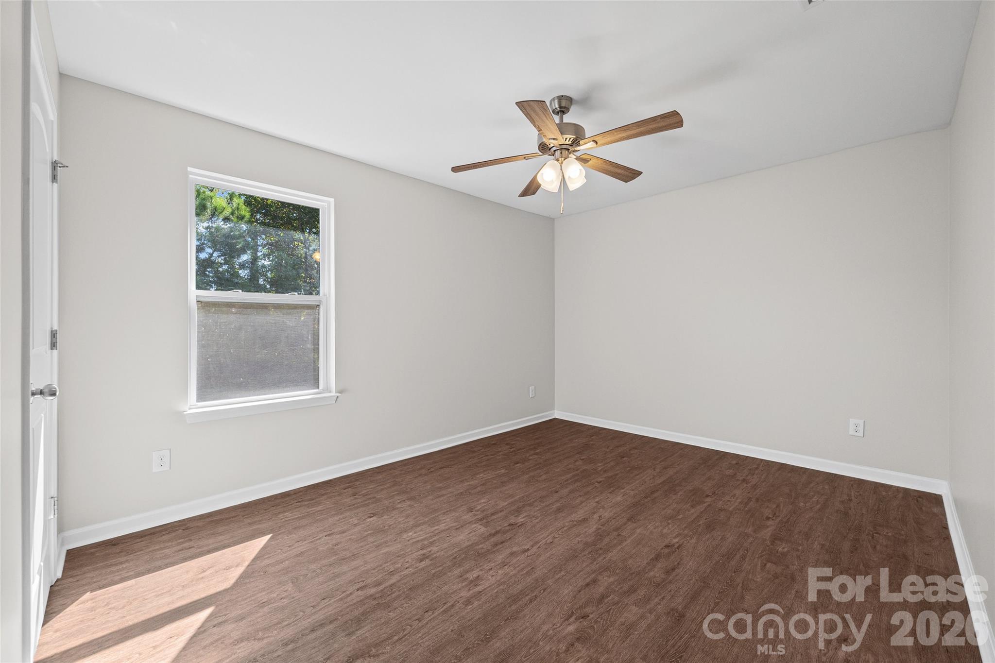 2437 Grinstead Court