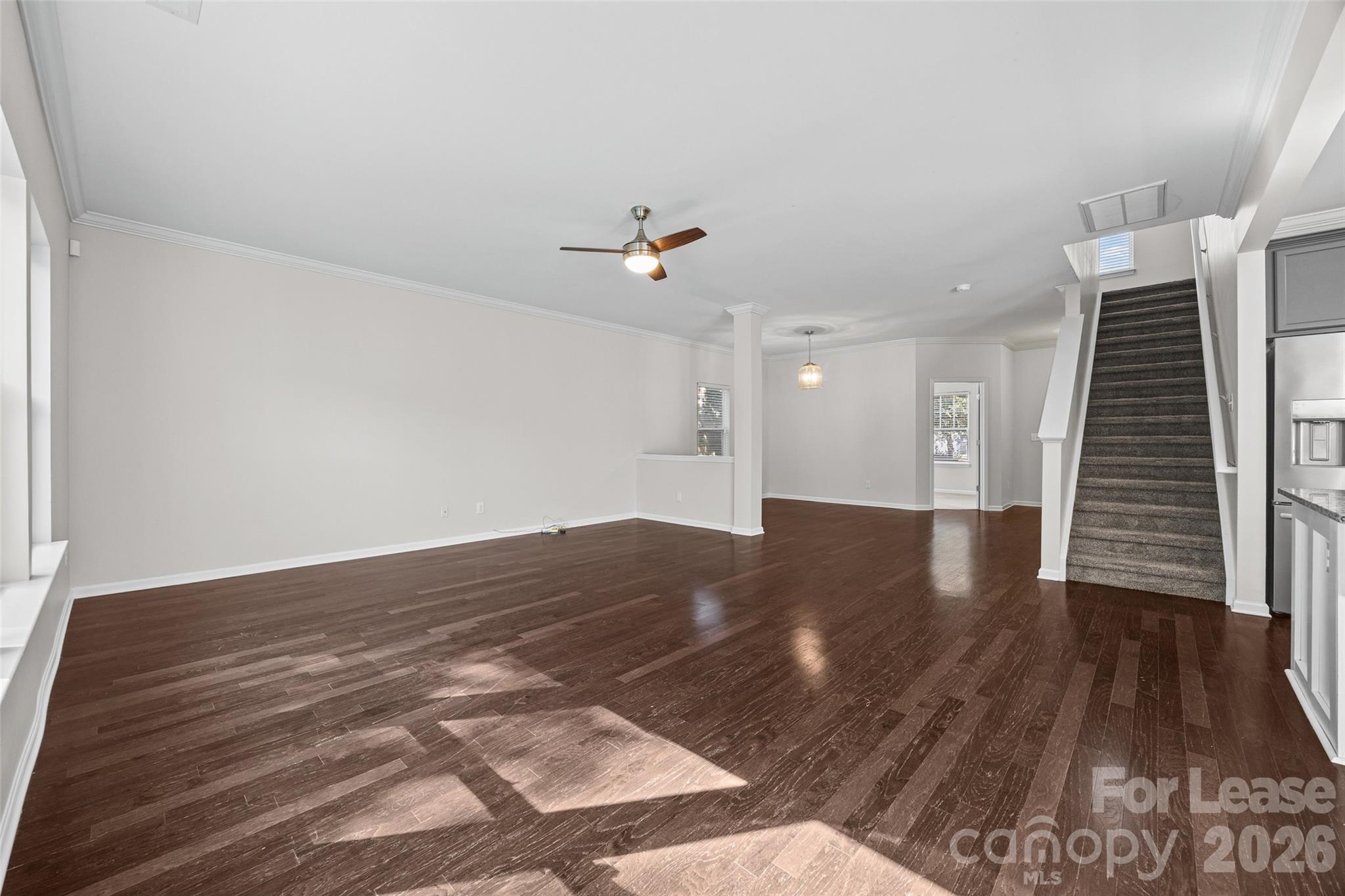 2437 Grinstead Court