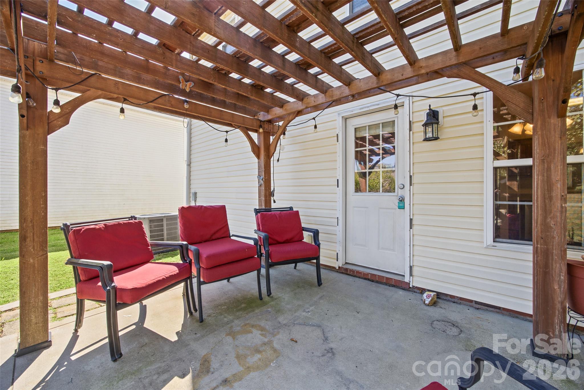255 Evergreen Road
