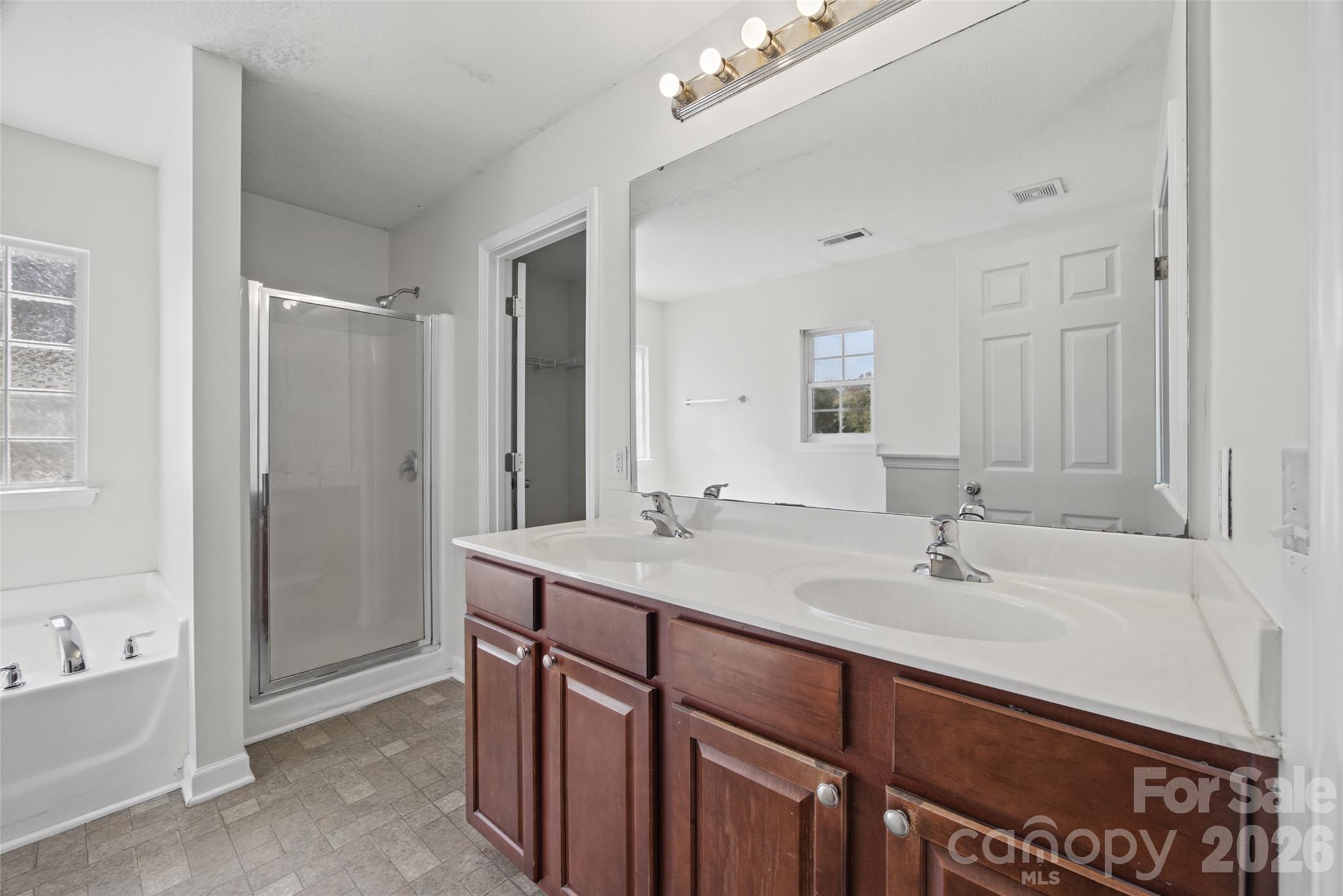 255 Evergreen Road