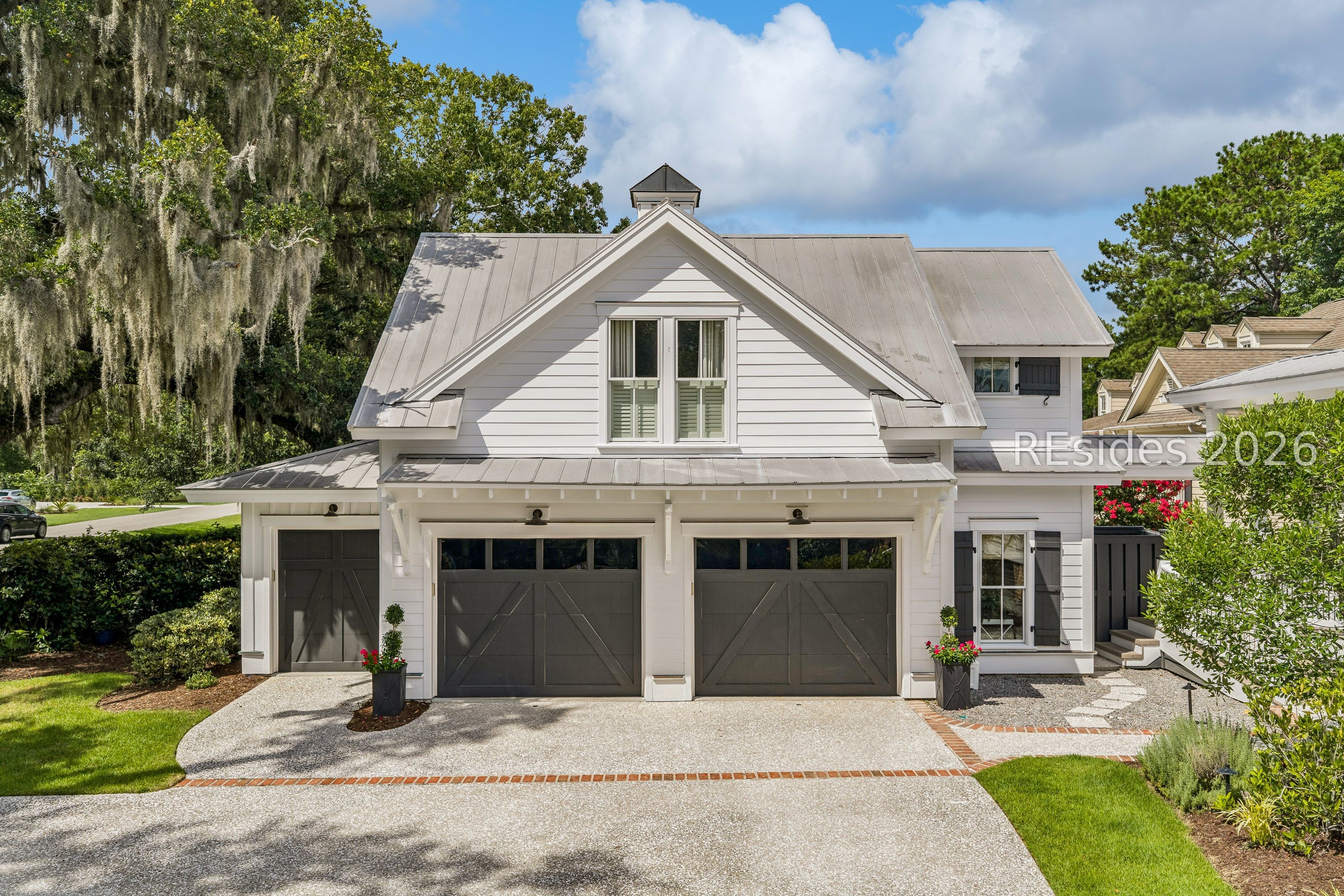 8 Old Oak Road