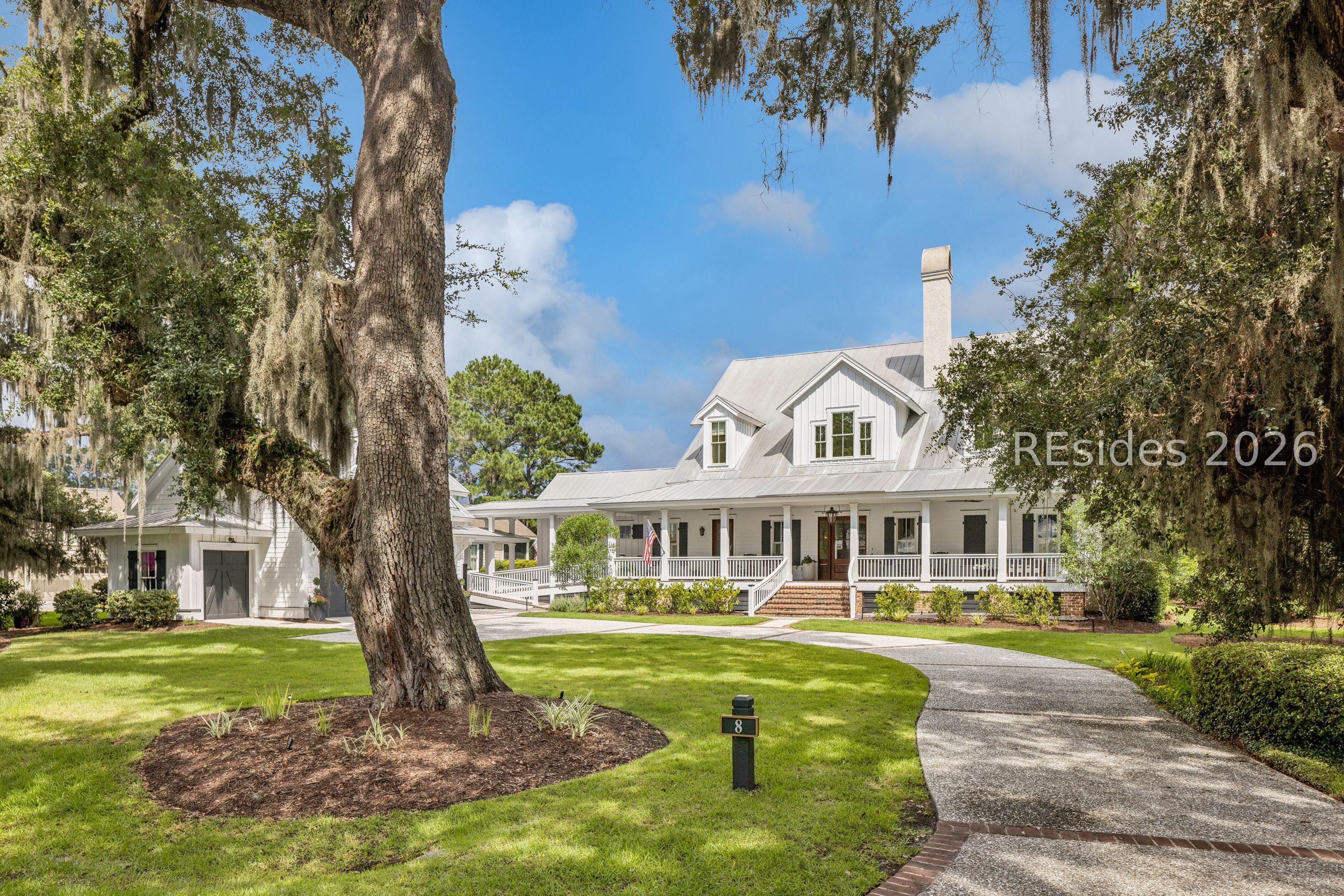 8 Old Oak Road