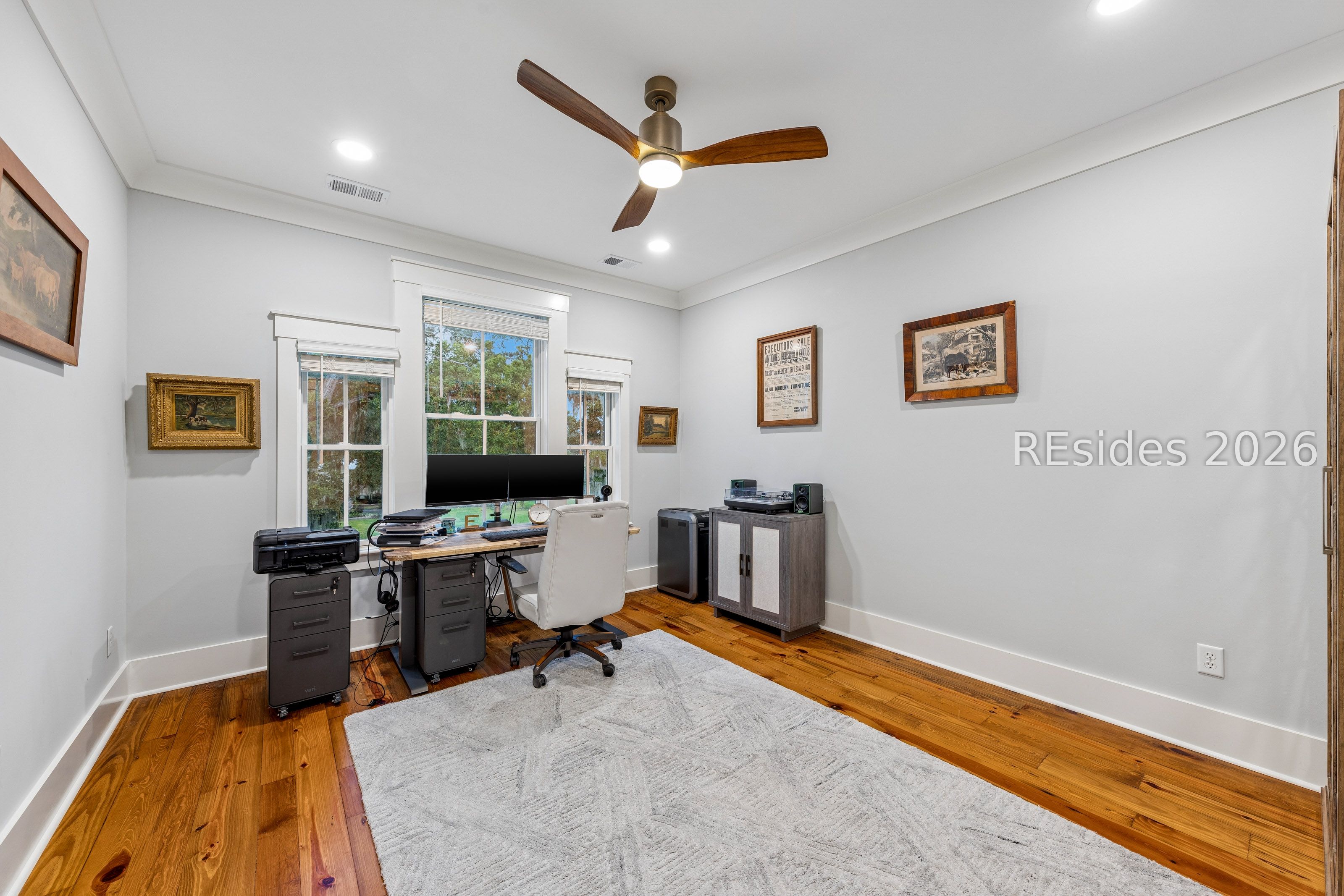 8 Old Oak Road