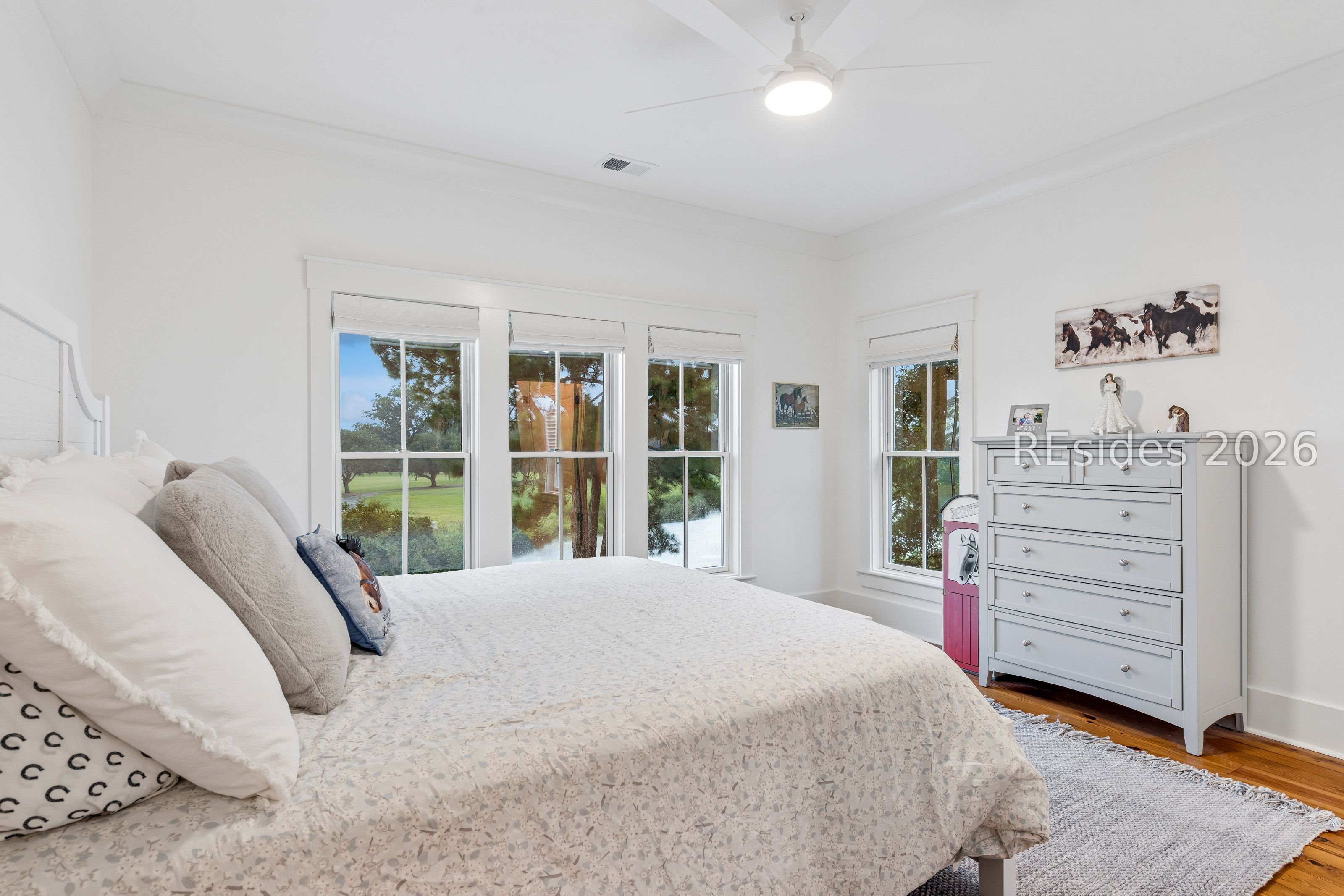 8 Old Oak Road
