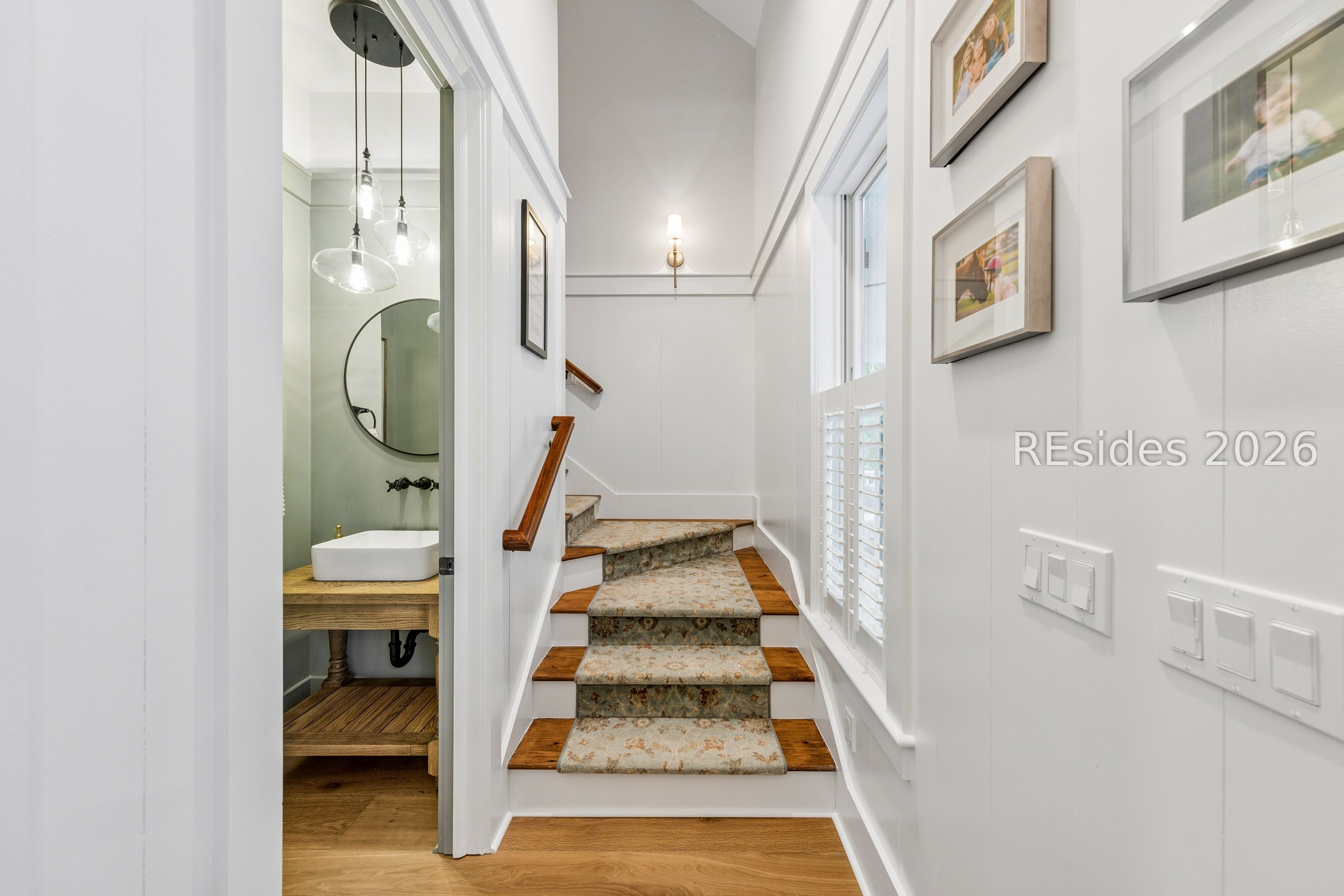8 Old Oak Road