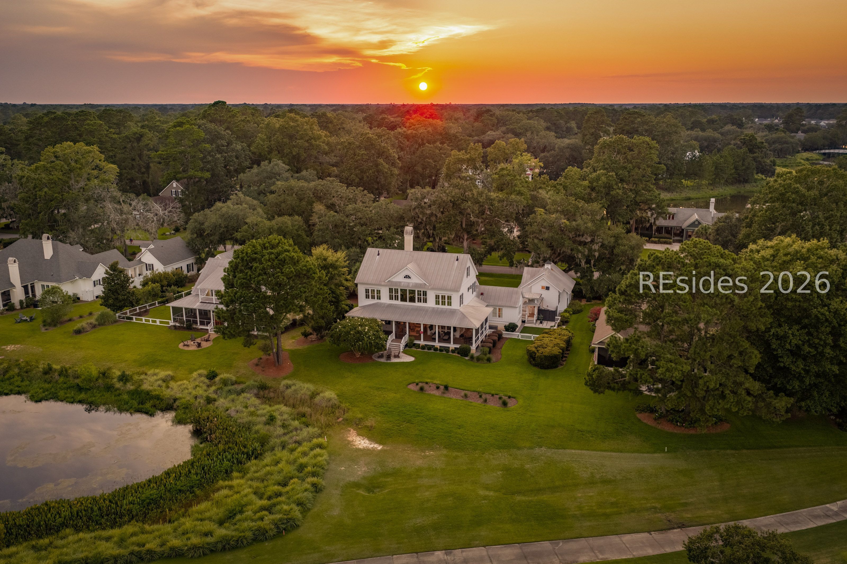 8 Old Oak Road