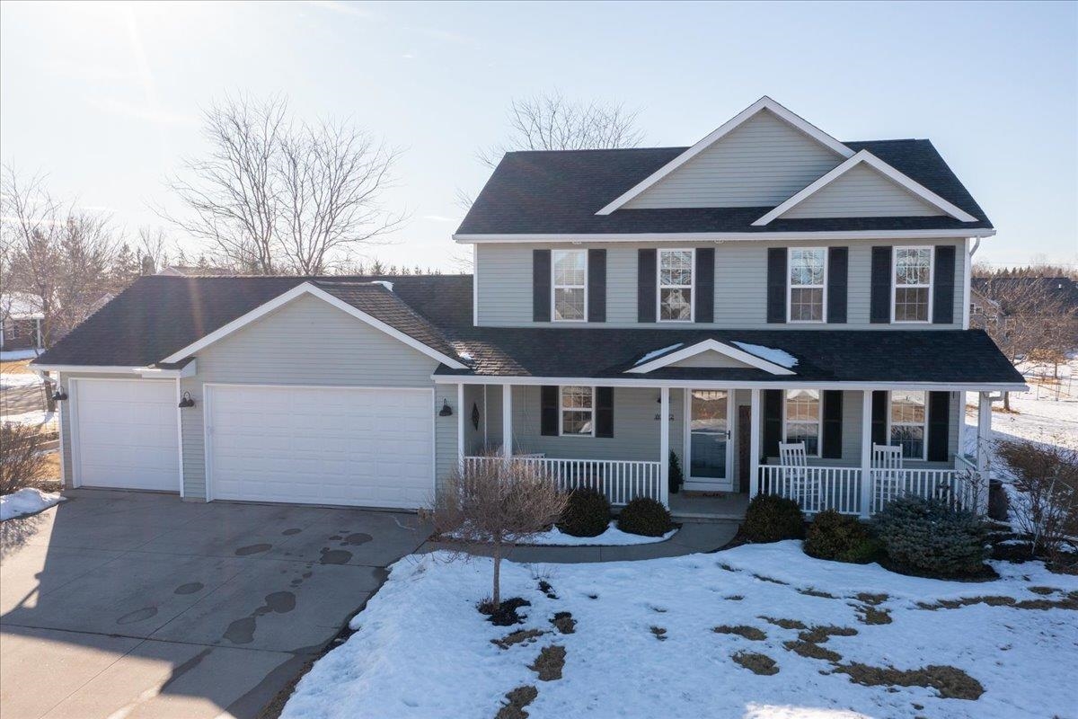 W7272 FOX HOLLOW Lane