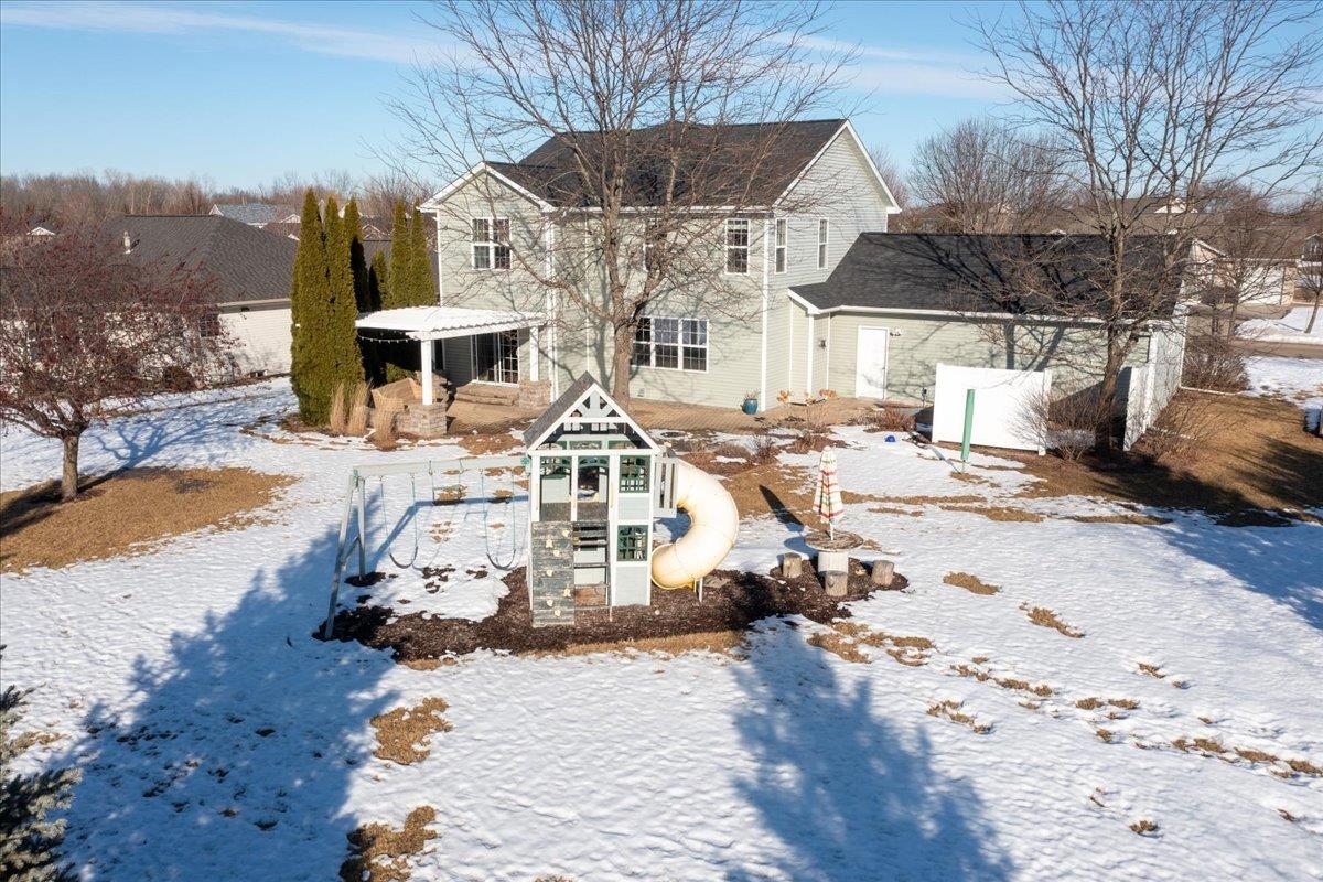 W7272 FOX HOLLOW Lane