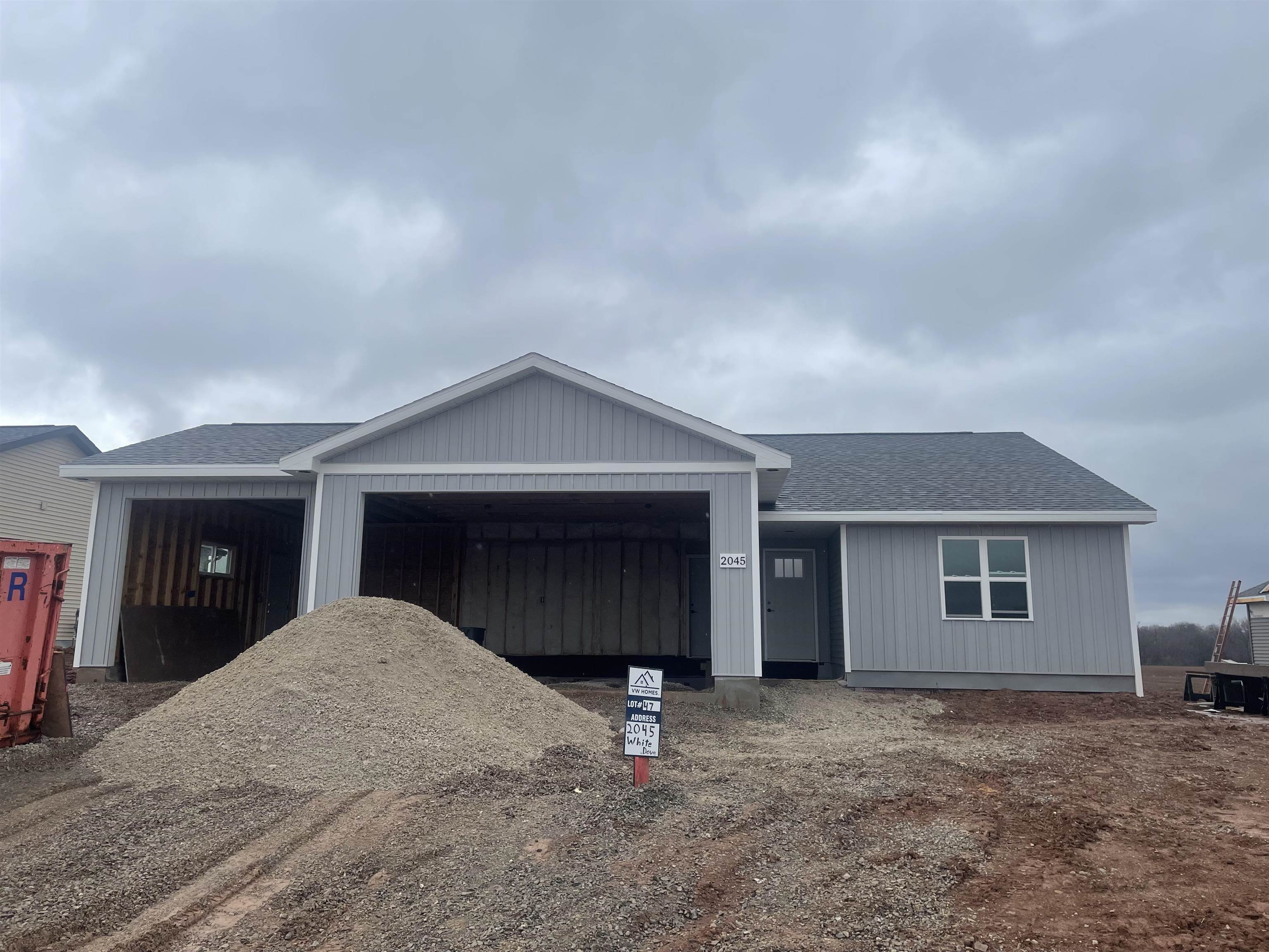 2045 WHITE DOVE Lane